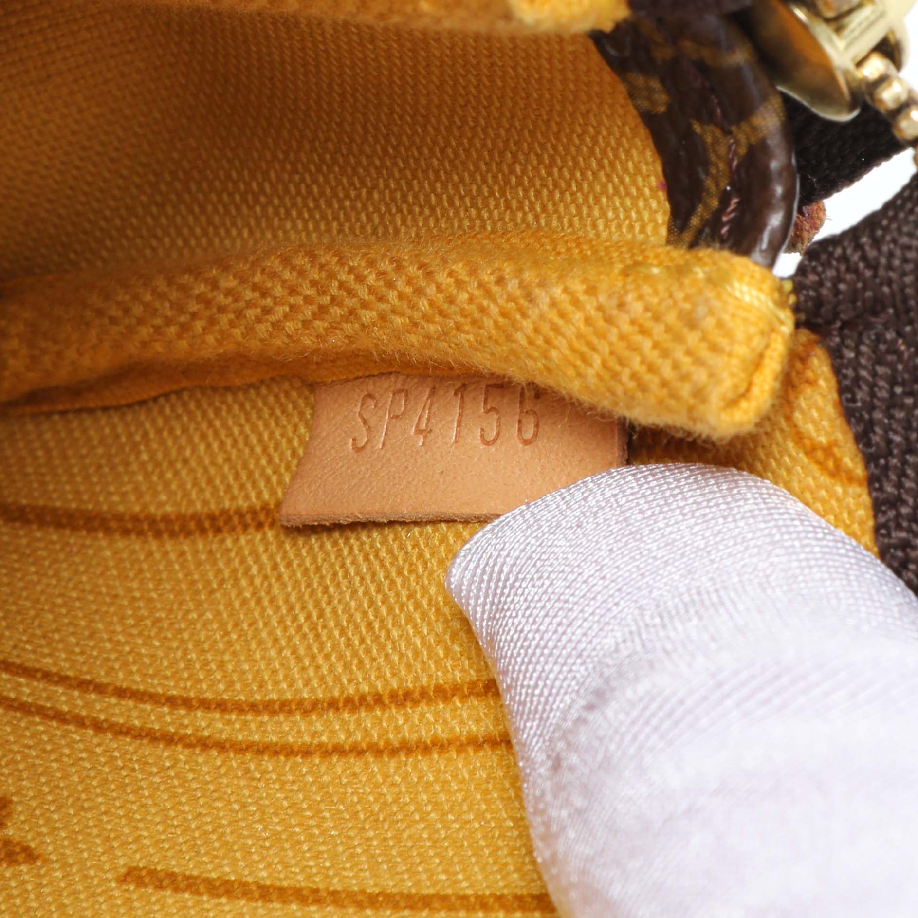 Louis Vuitton Monogram Mini Pochette Accessories - Image 6