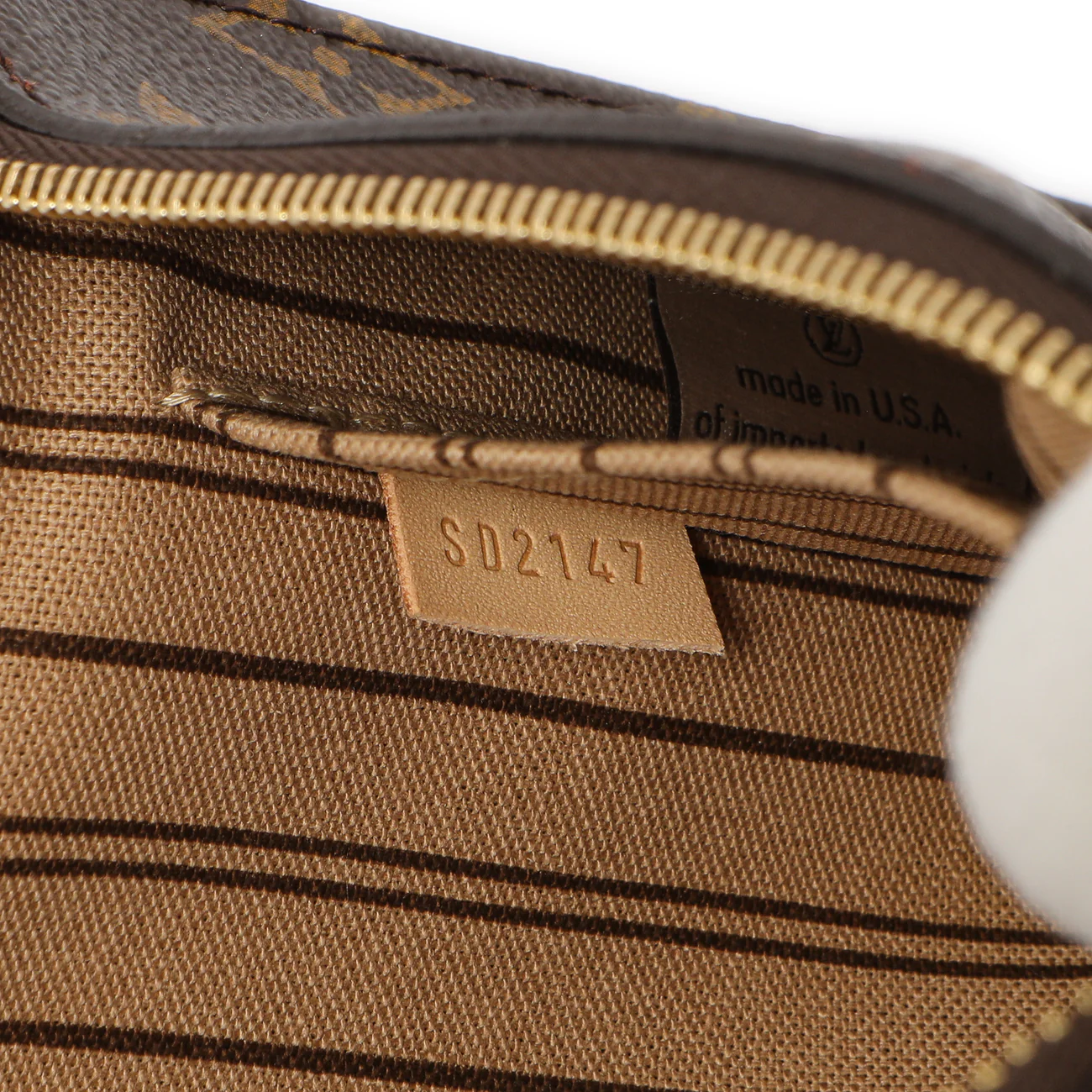 Louis Vuitton Monogram Neverfull MM - Image 9