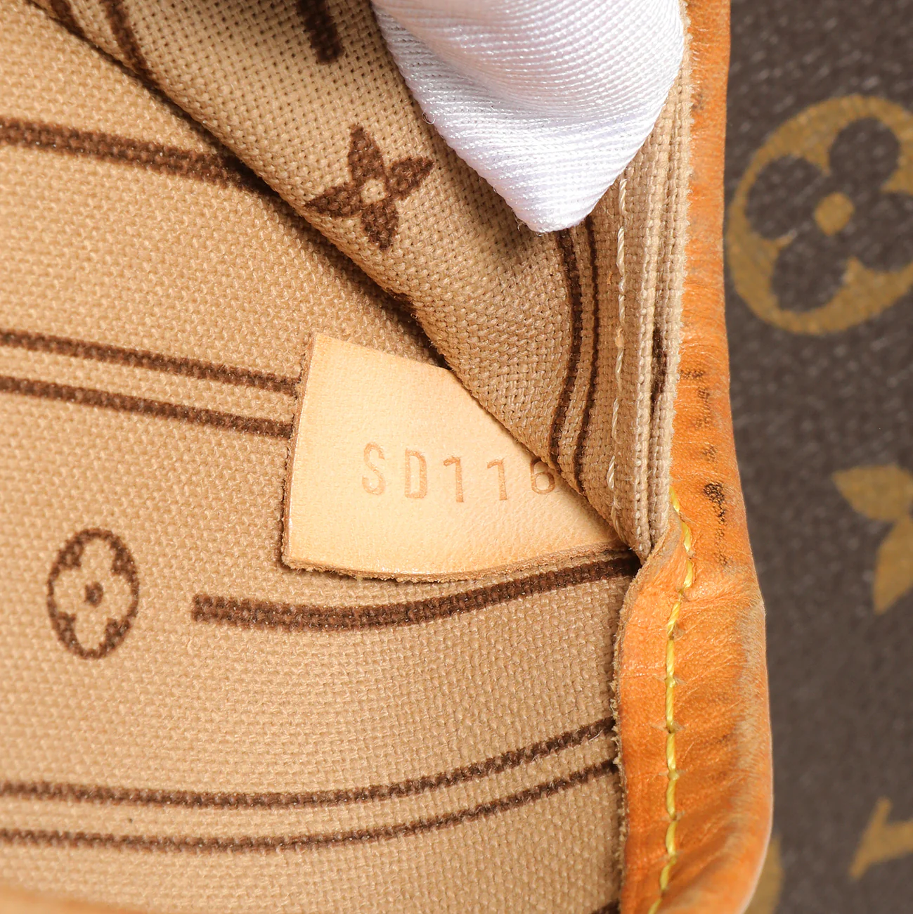 Louis Vuitton Monogram Neverfull MM - Image 10