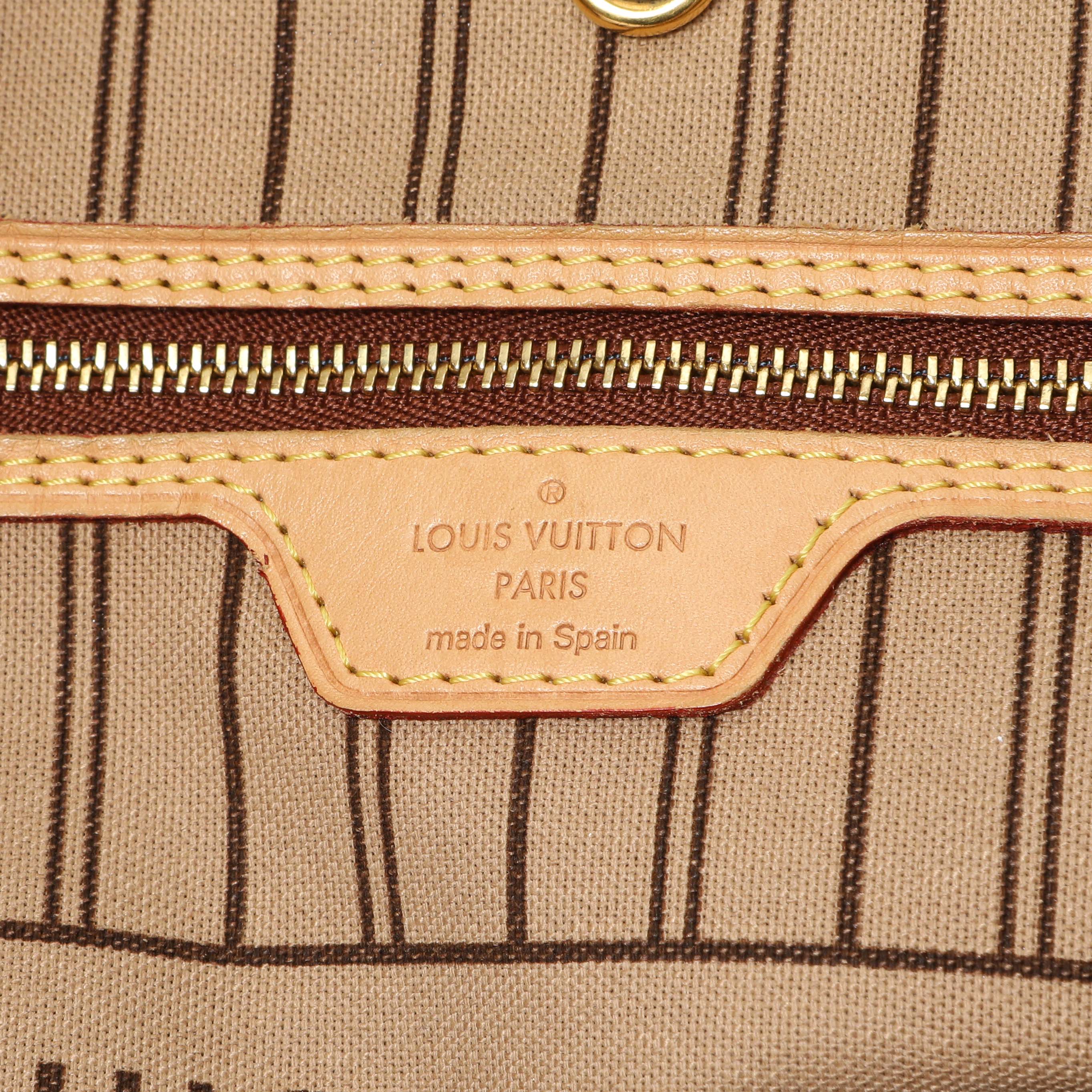 Louis Vuitton Monogram Neverfull MM - Image 13
