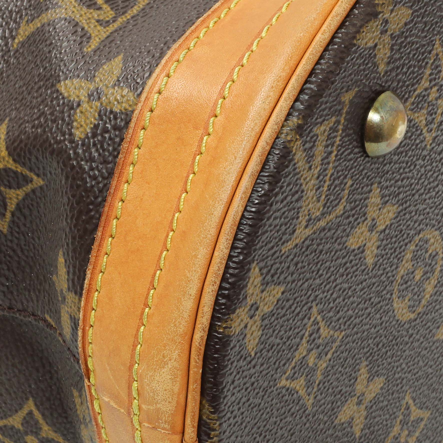 Louis Vuitton Monogram Petit Bucket 23 - Image 4