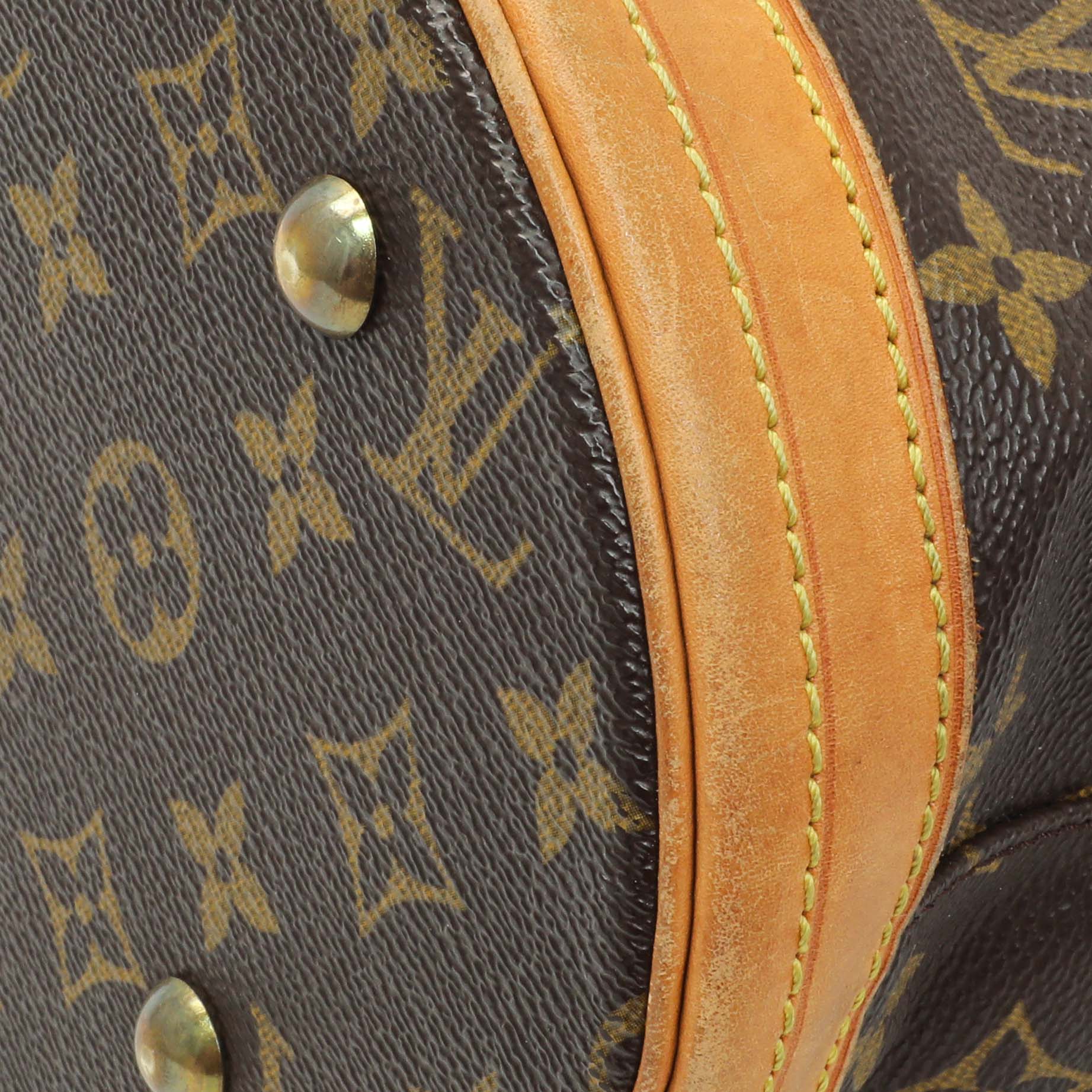 Louis Vuitton Monogram Petit Bucket 23 - Image 5