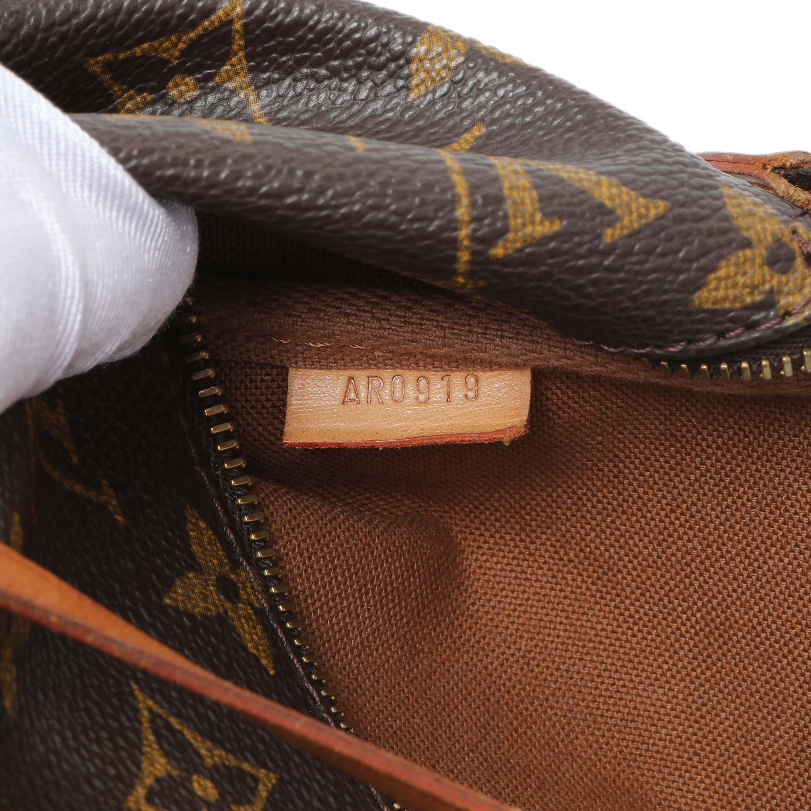 Louis Vuitton Monogram Pochette Accessories - Image 10