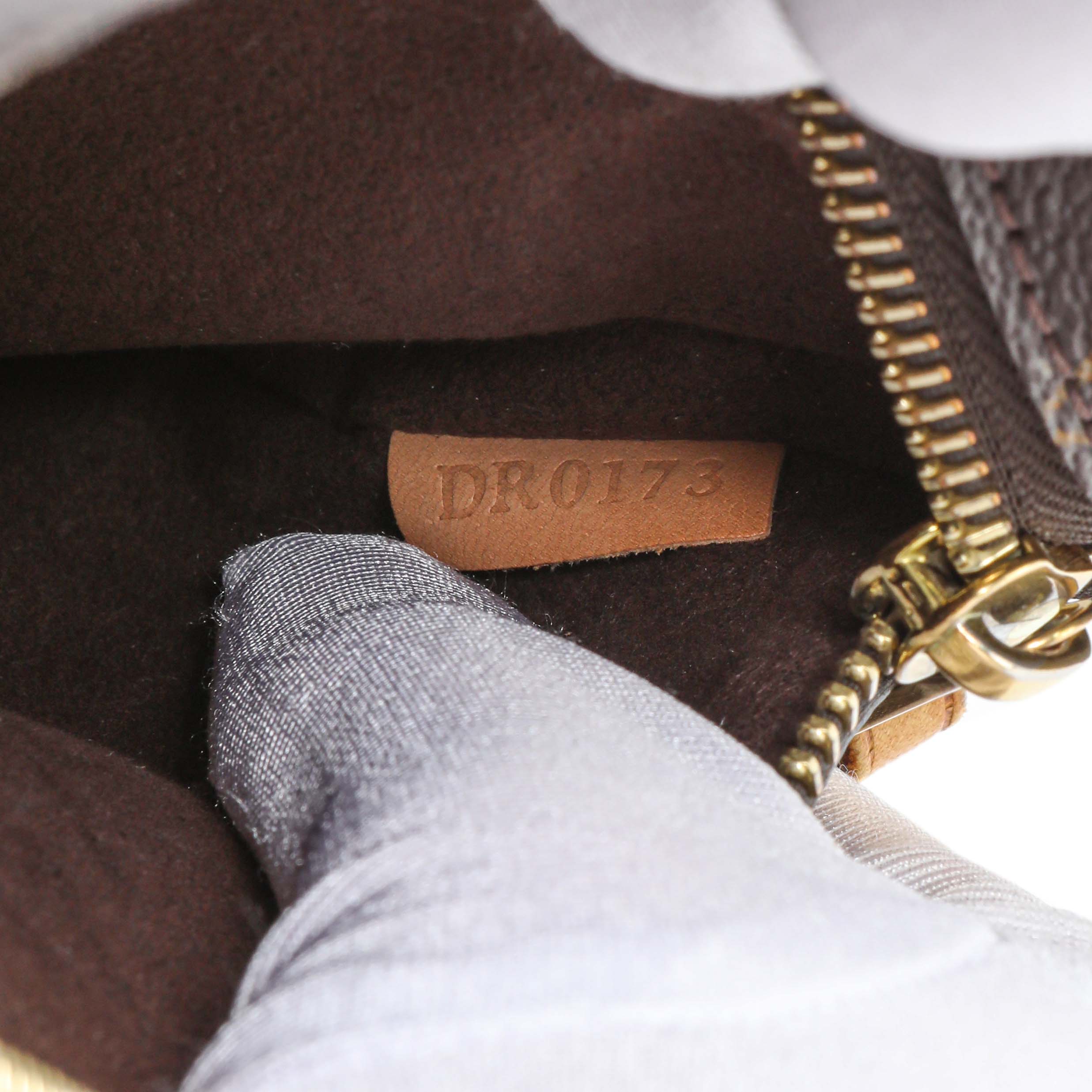 Louis Vuitton Monogram Pochette Metis - Image 14