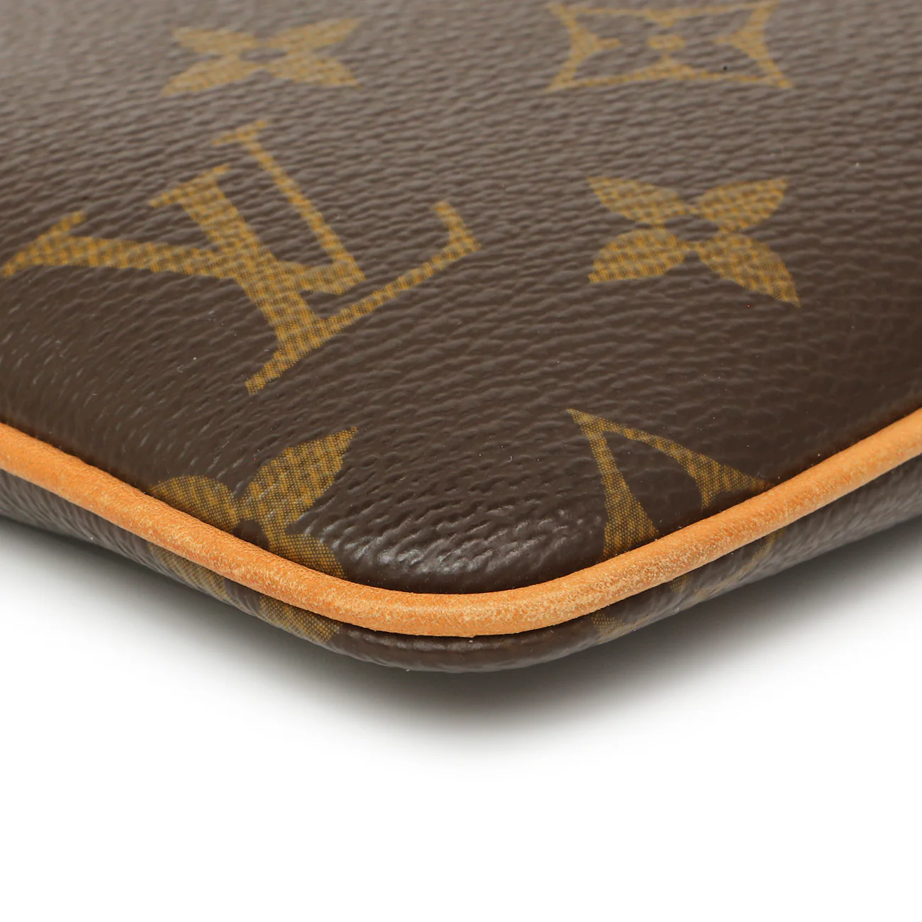 Louis Vuitton Monogram Pochette Milla MM - Image 4