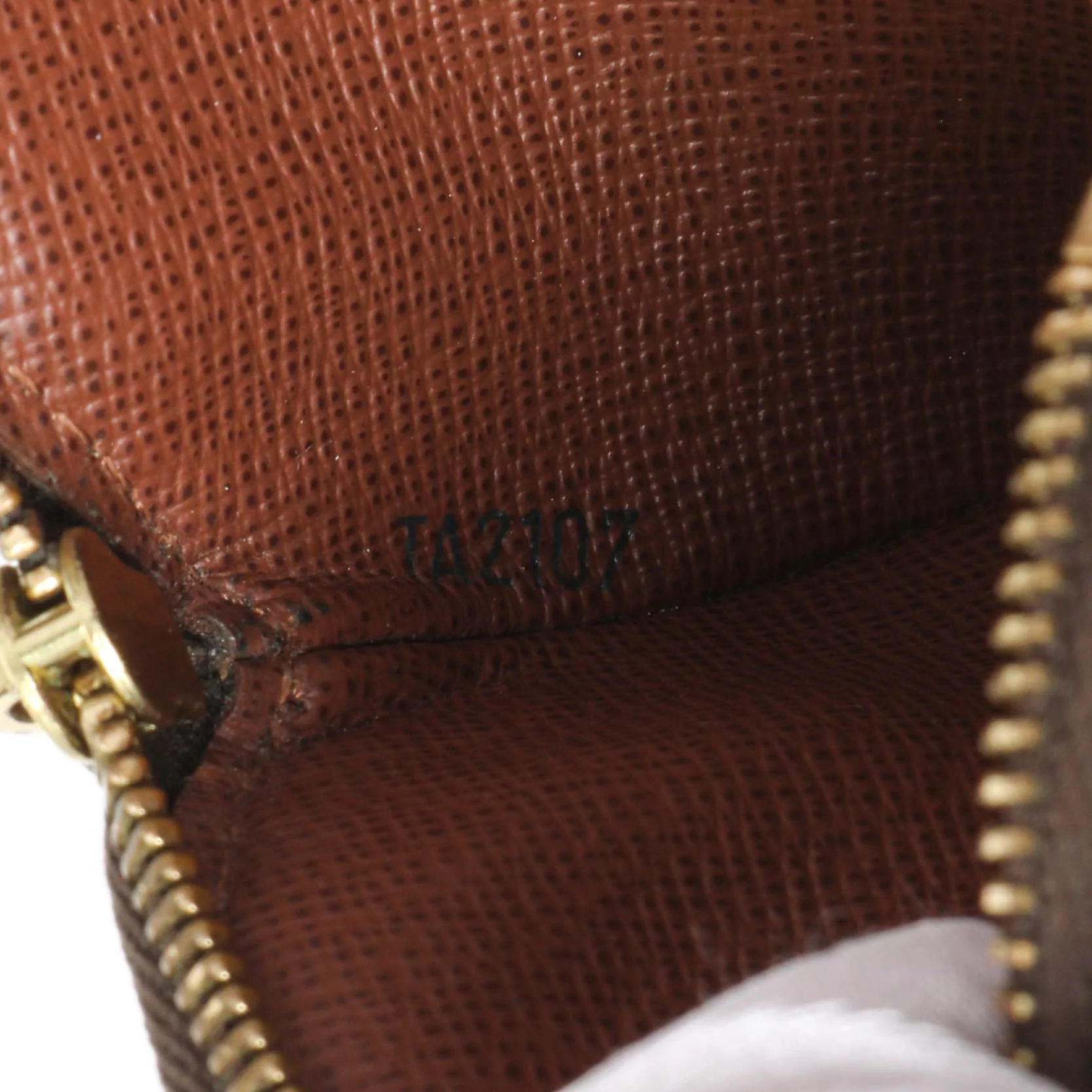 Louis Vuitton Monogram Round Coin Purse - Image 6