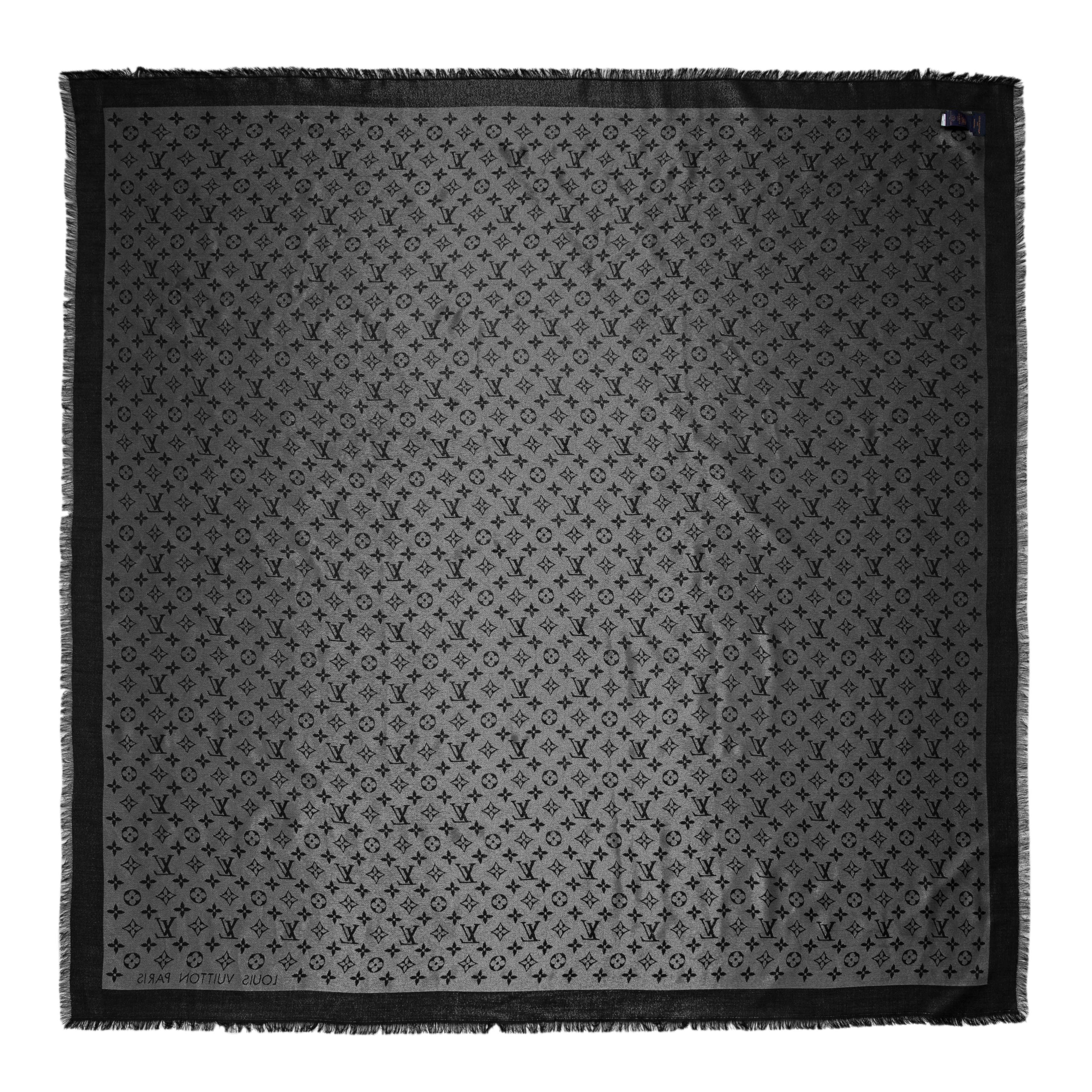 Louis Vuitton Monogram Shine Shawl - Image 3