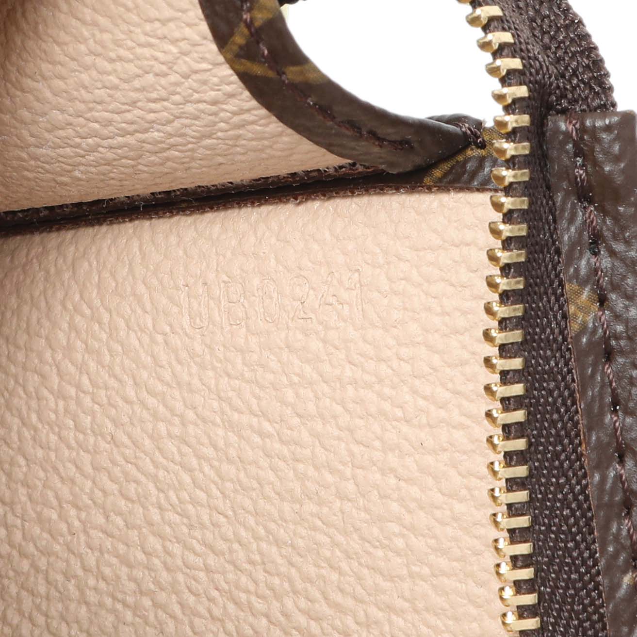 Louis Vuitton Monogram Toiletry Pouch 15 - Image 5