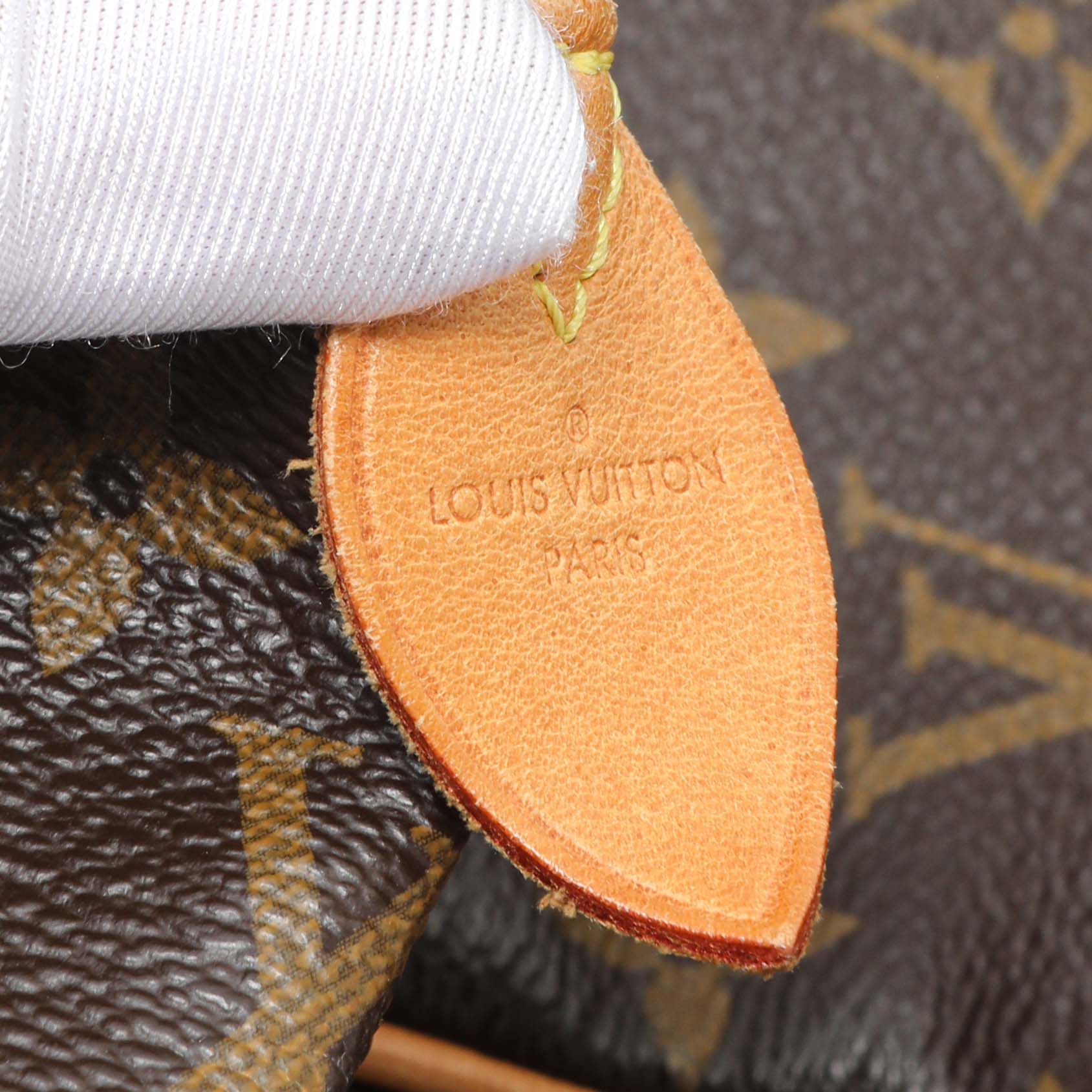 Louis Vuitton Monogram Totally MM - Image 5