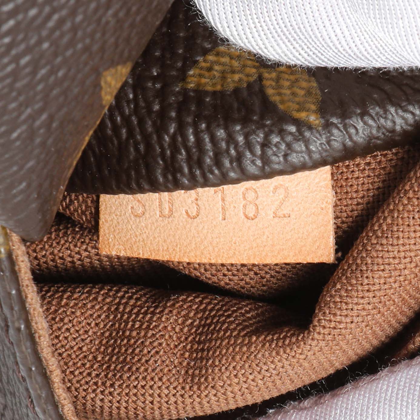 Louis Vuitton Monogram Totally MM - Image 6