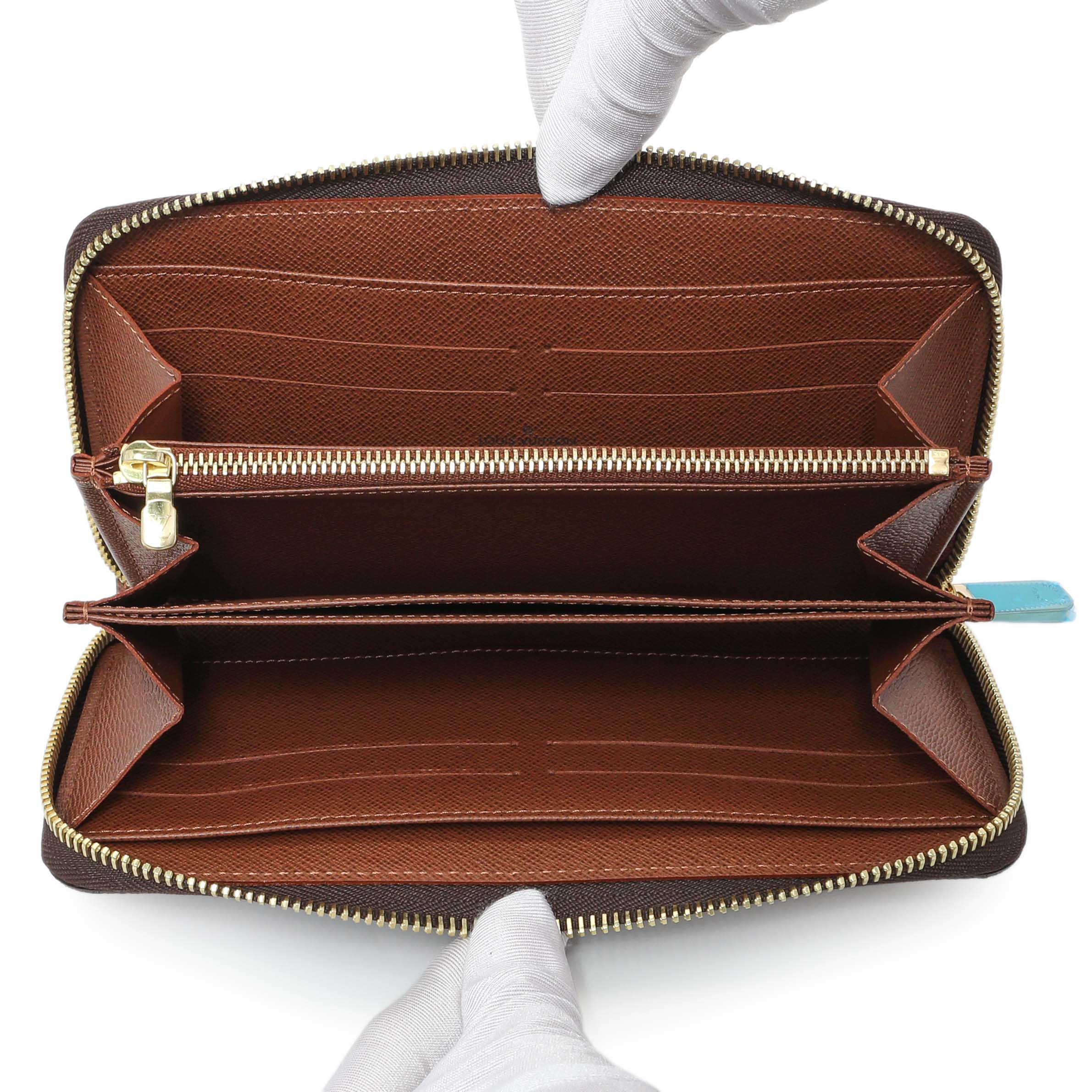 Louis Vuitton Monogram Zippy Wallet - Image 4