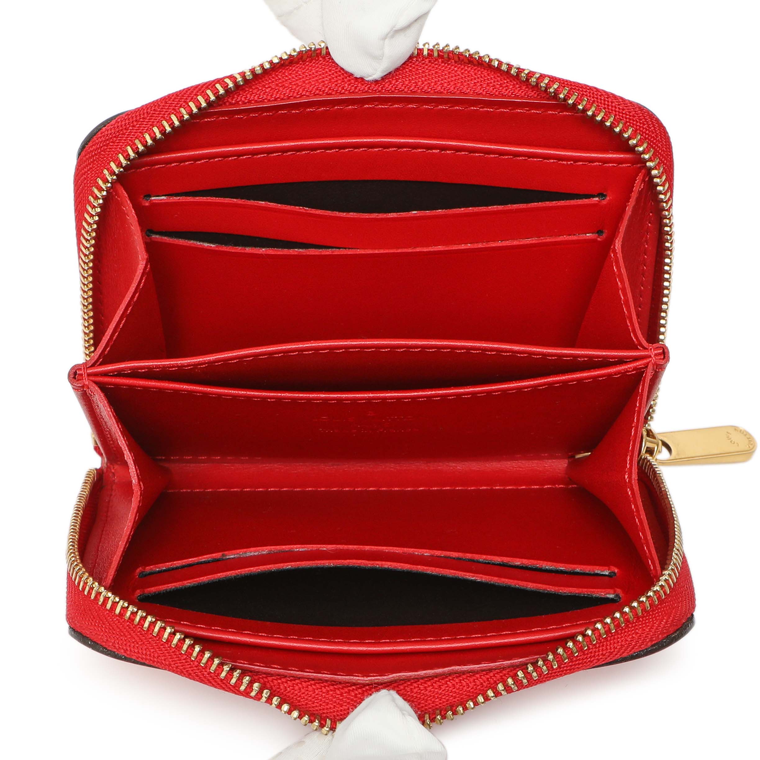 Louis Vuitton Pomme D'Amour Patent Sweet Monogram Zippy Coin Purse - Image 4