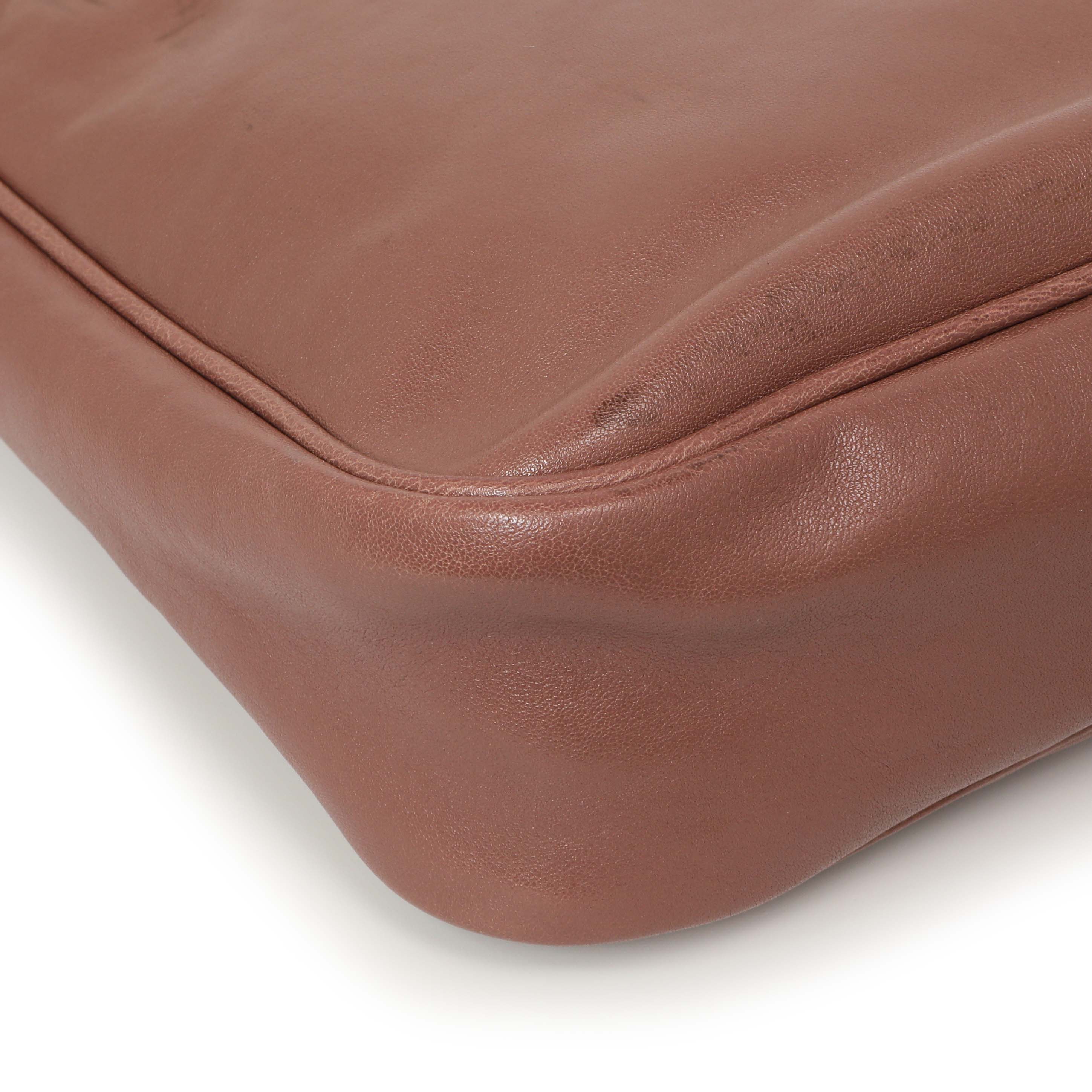 Louis Vuitton Rose Cuir Boudoir Pochette Accessoires MM - Image 6
