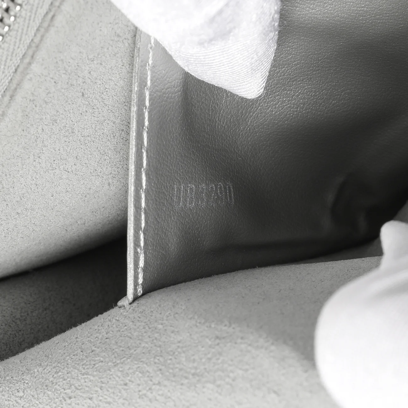 Louis Vuitton Silver Soft Calfskin Mylockme Chain Pochette - Image 6