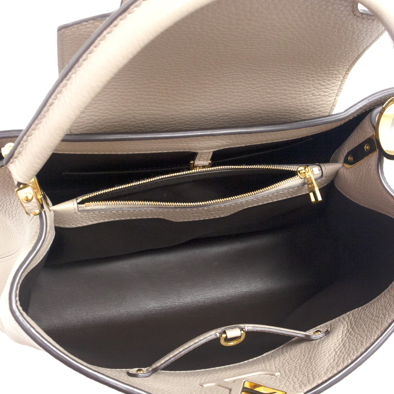 Louis Vuitton Taurillon Leather Capucines MM - Image 4