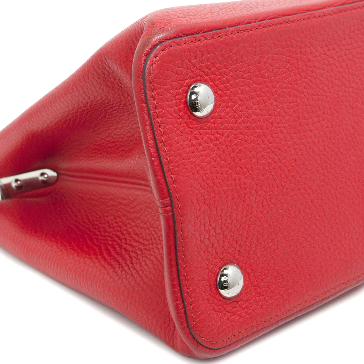 Louis Vuitton Taurillon Leather Capucines  MM - Image 7
