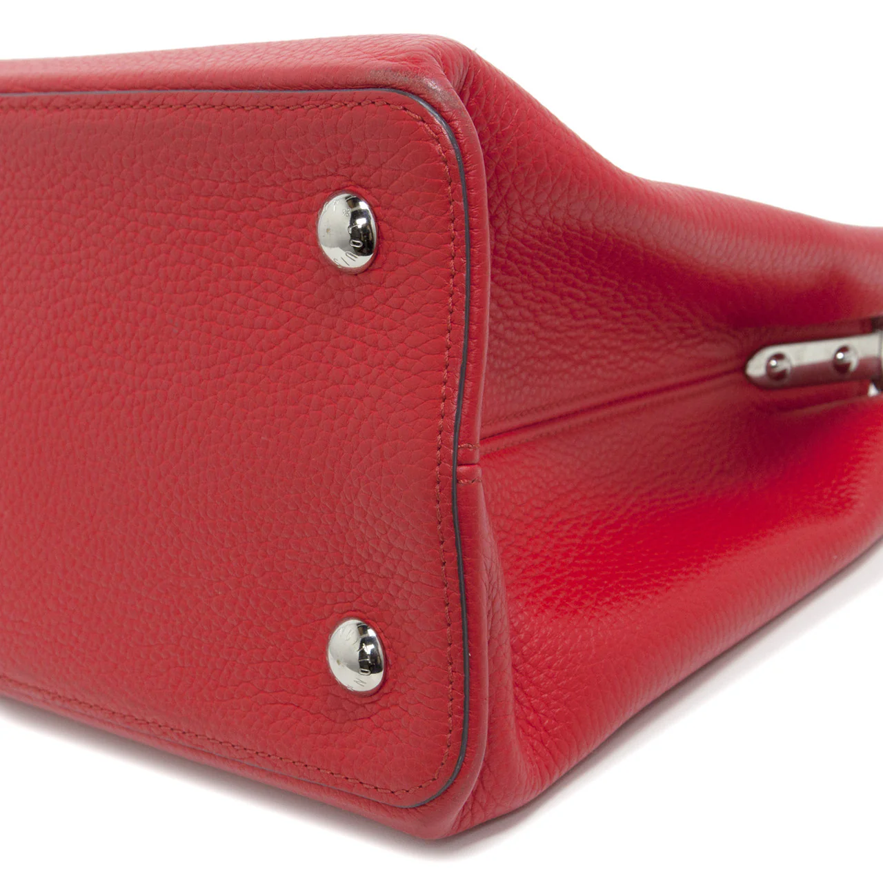 Louis Vuitton Taurillon Leather Capucines  MM - Image 9