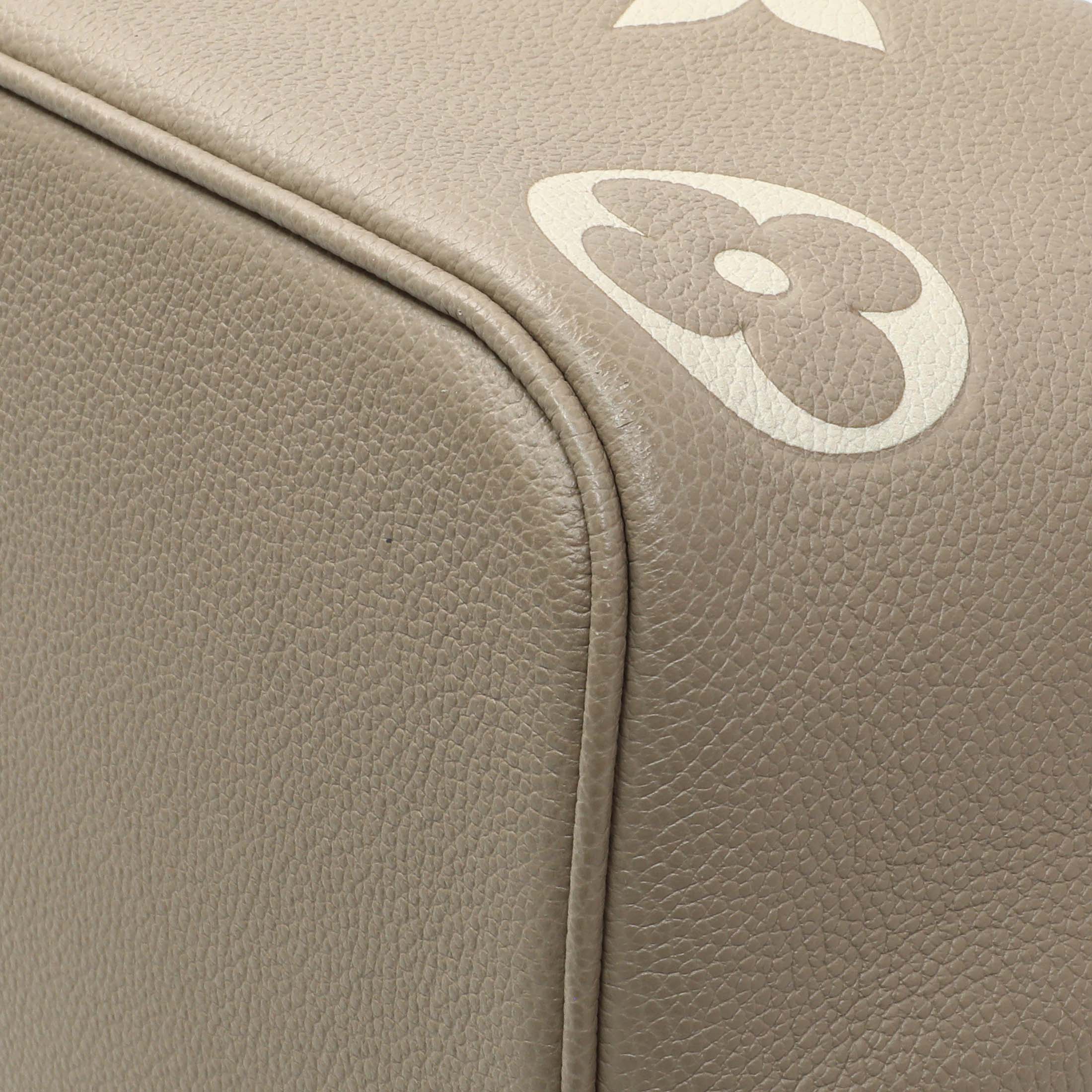 Louis Vuitton Tourterelle Creme Empreinte Monogram Giant Neonoe MM - Image 5