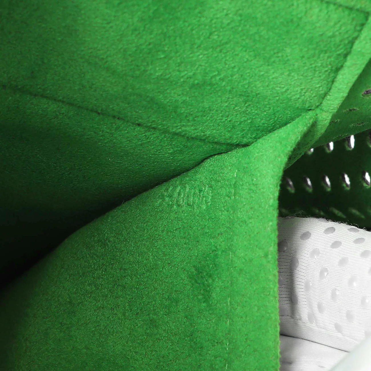 Louis Vuitton Vert Monogram Perforated Musette - Image 6