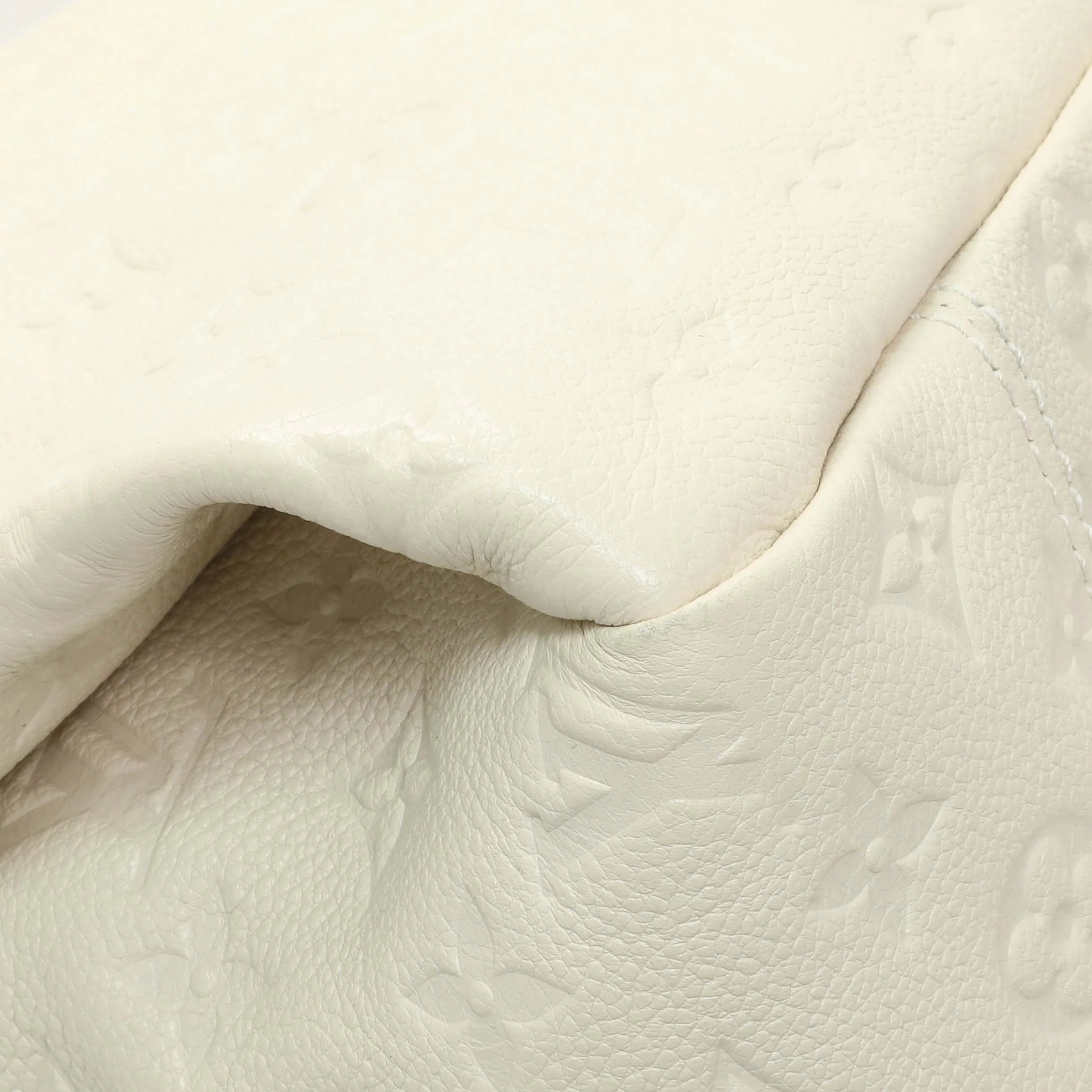 Louis Vuitton White Empreinte Artsy MM - Image 6