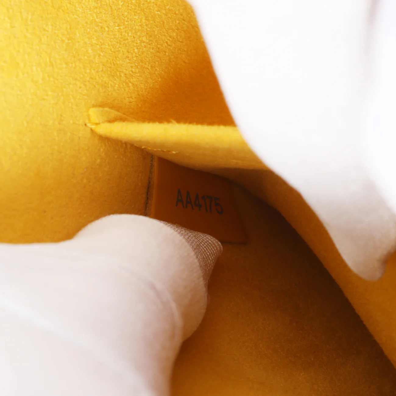 Louis Vuitton Yellow Epi Alma BB - Image 5