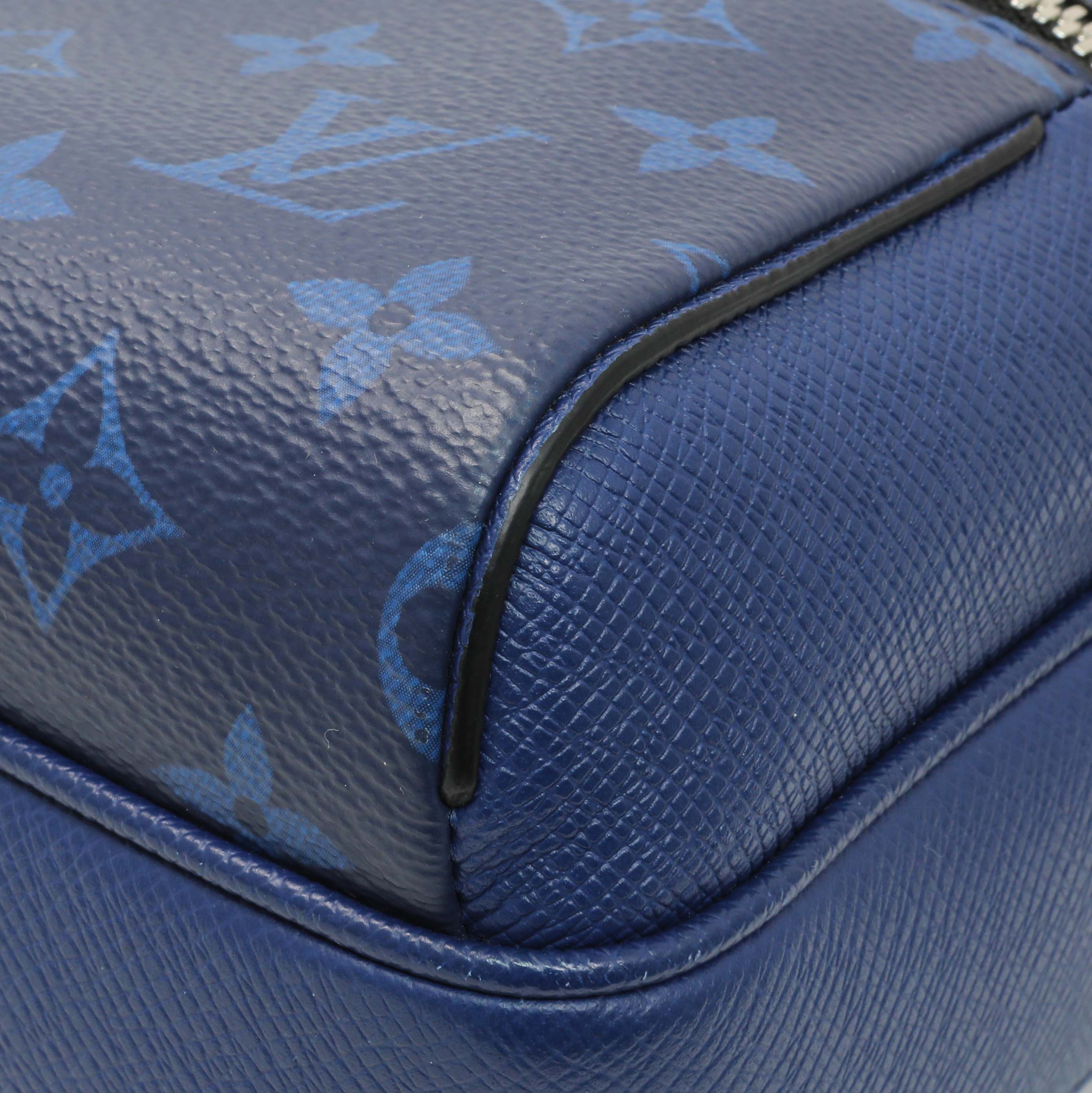Louis Vuttion Blue Taigarama Outdoor Messenger - Image 5