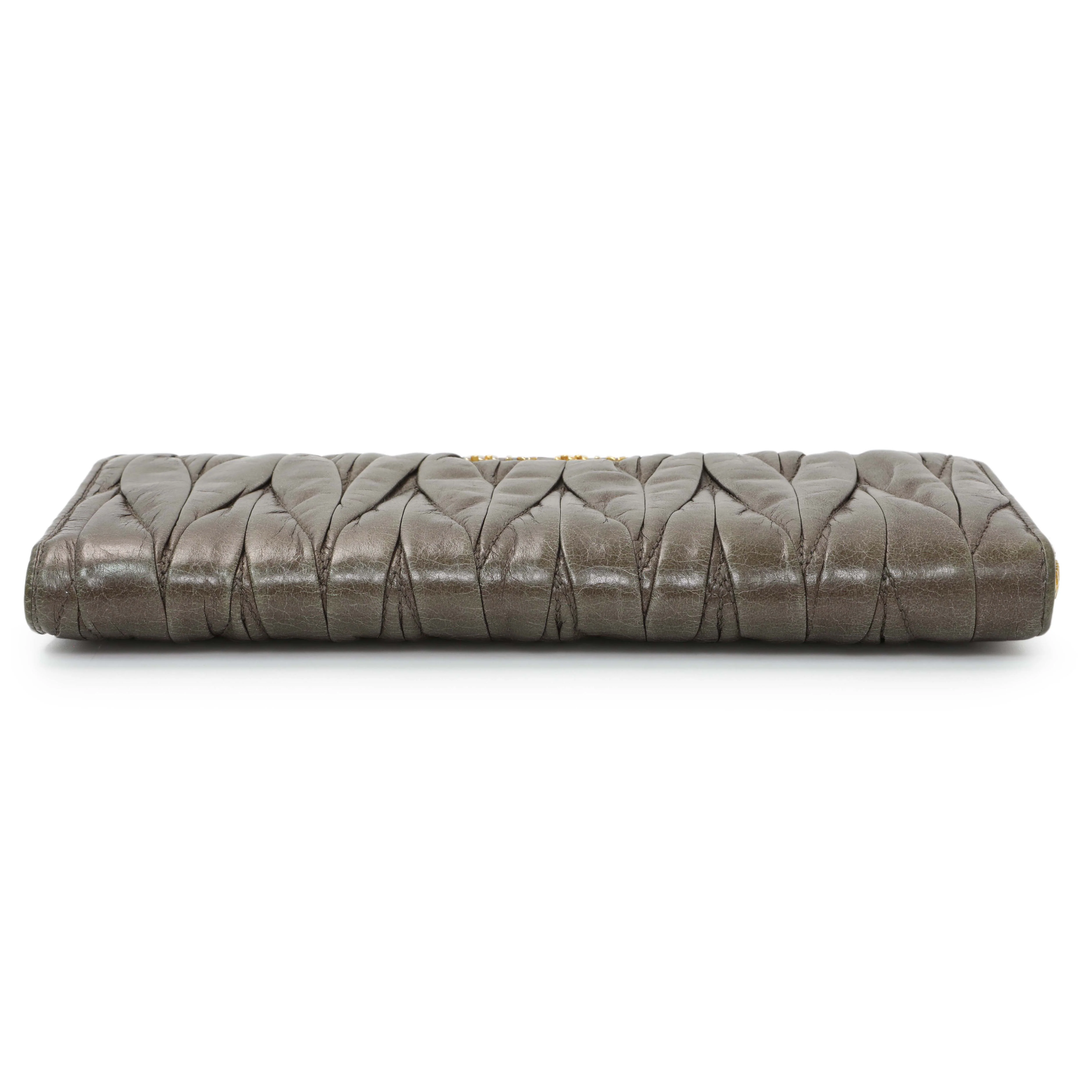 Miu Miu Grey Nappa Matelasse Zip Wallet - Image 3