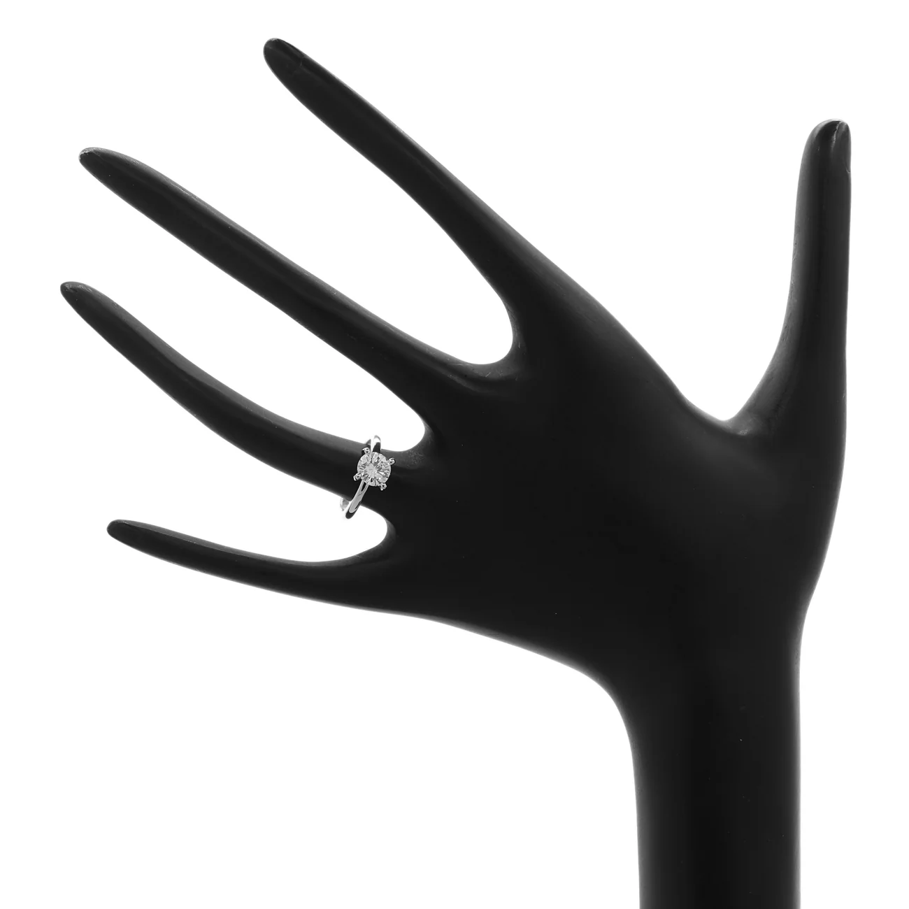 Platinum 0.95 Carat Diamond Solitaire Ring - Image 4