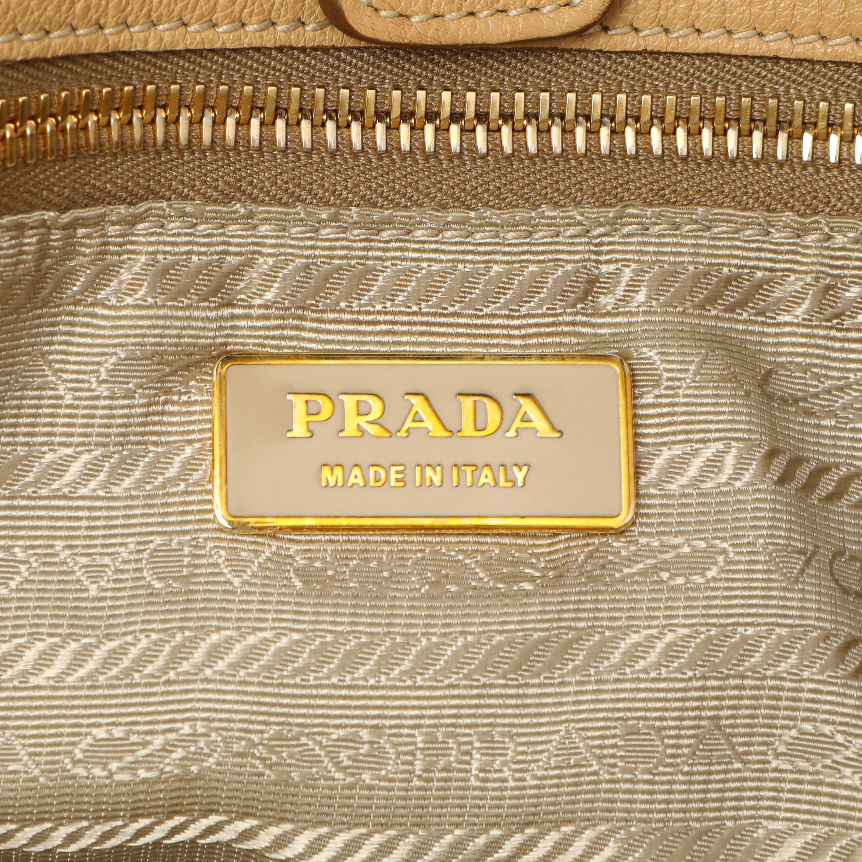 Prada Beige Vitello Daino Shoulder Bag - Image 9