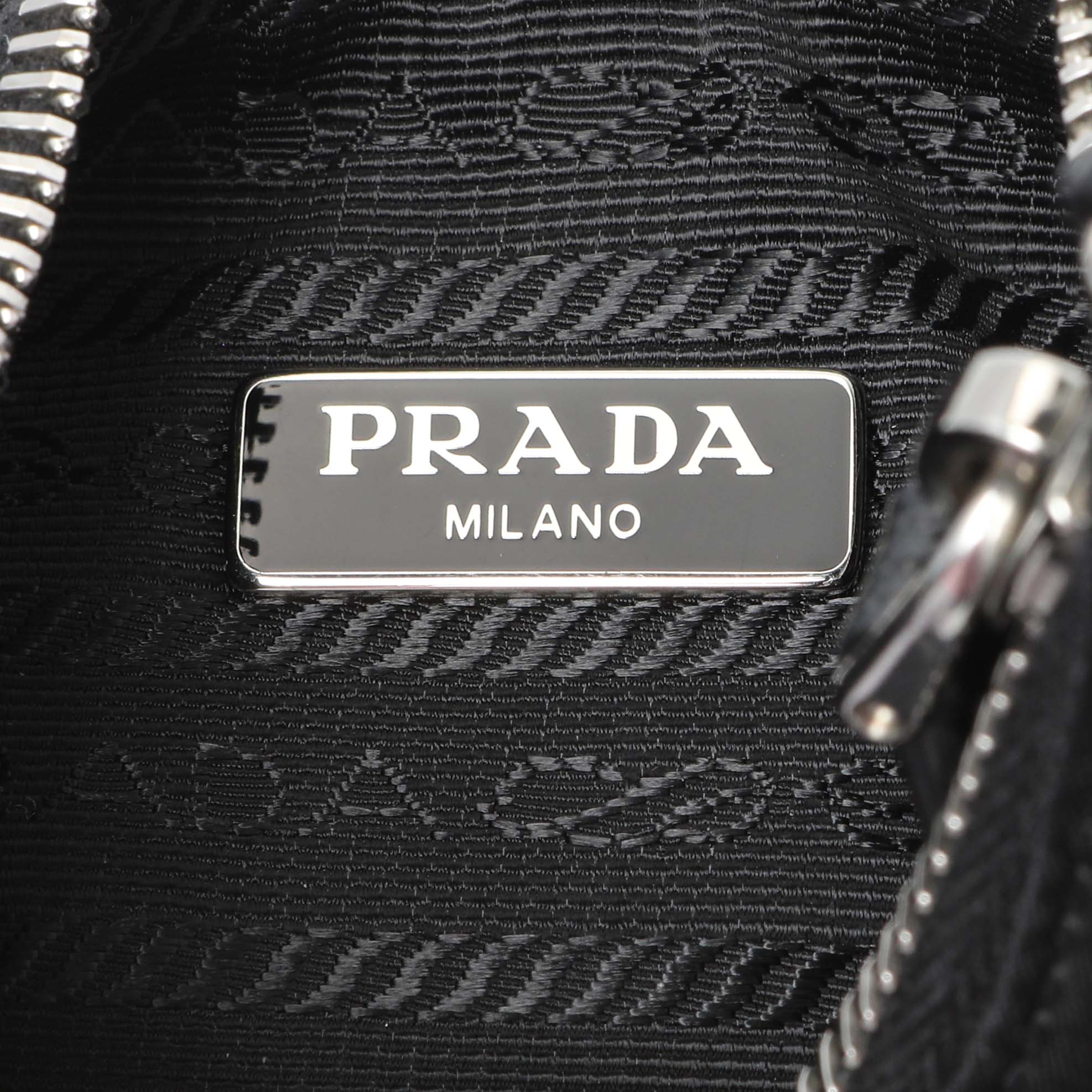 Prada Black Nylon Re-Edition 2005 Shoulder Bag - Image 10
