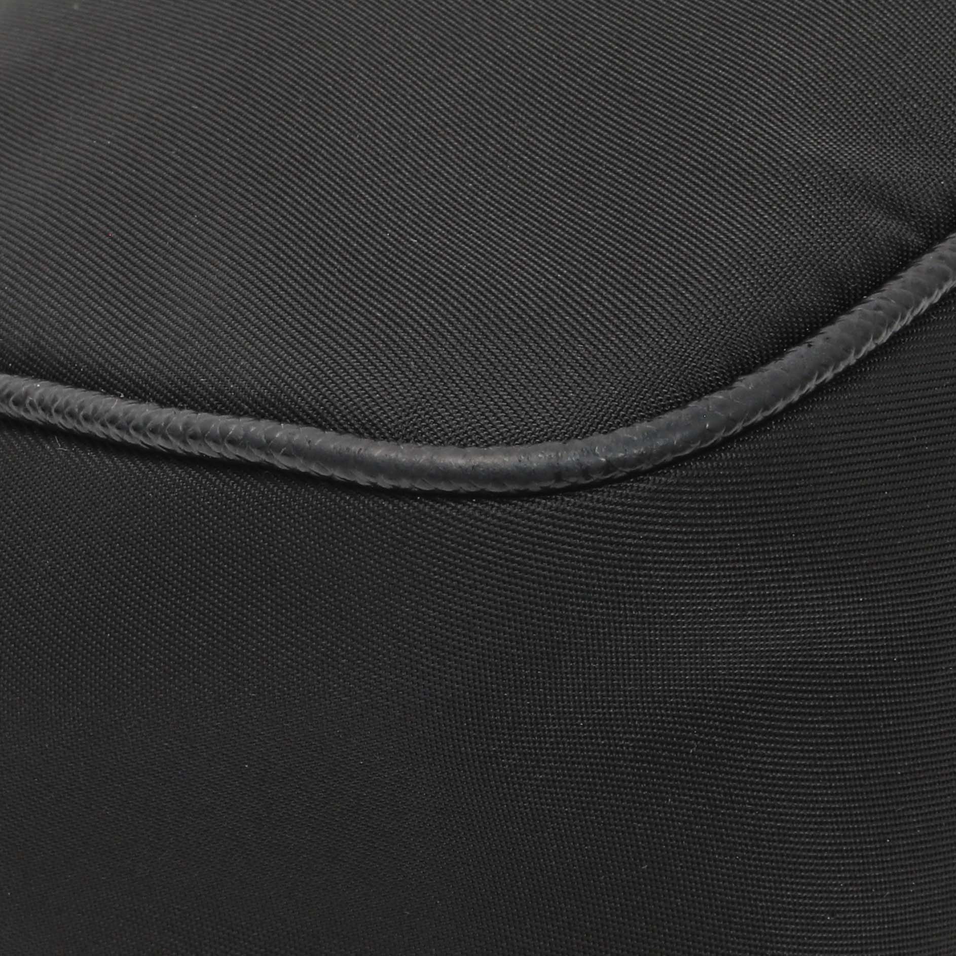 Prada Black Nylon Re-Edition 2005 Shoulder Bag - Image 5