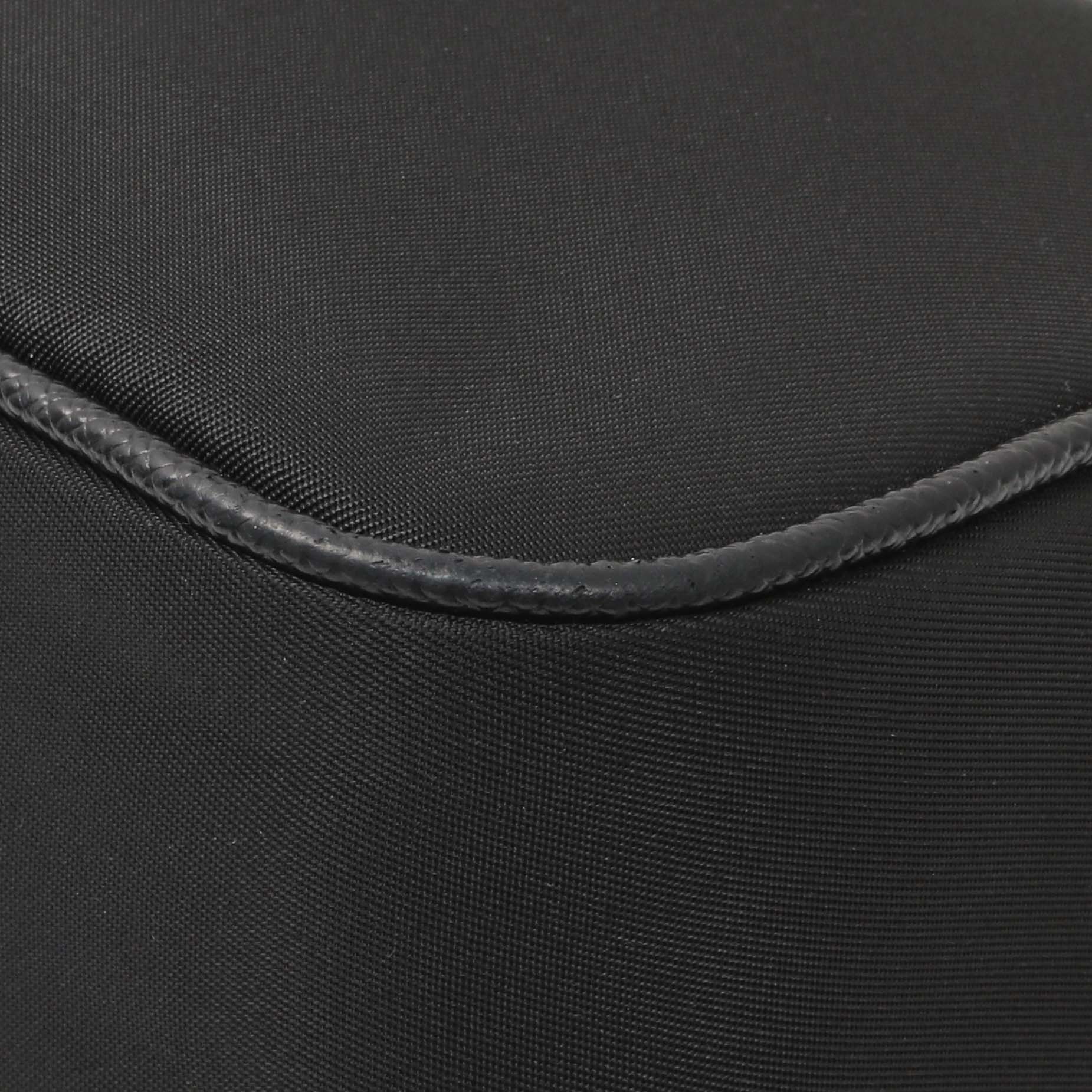 Prada Black Nylon Re-Edition 2005 Shoulder Bag - Image 6