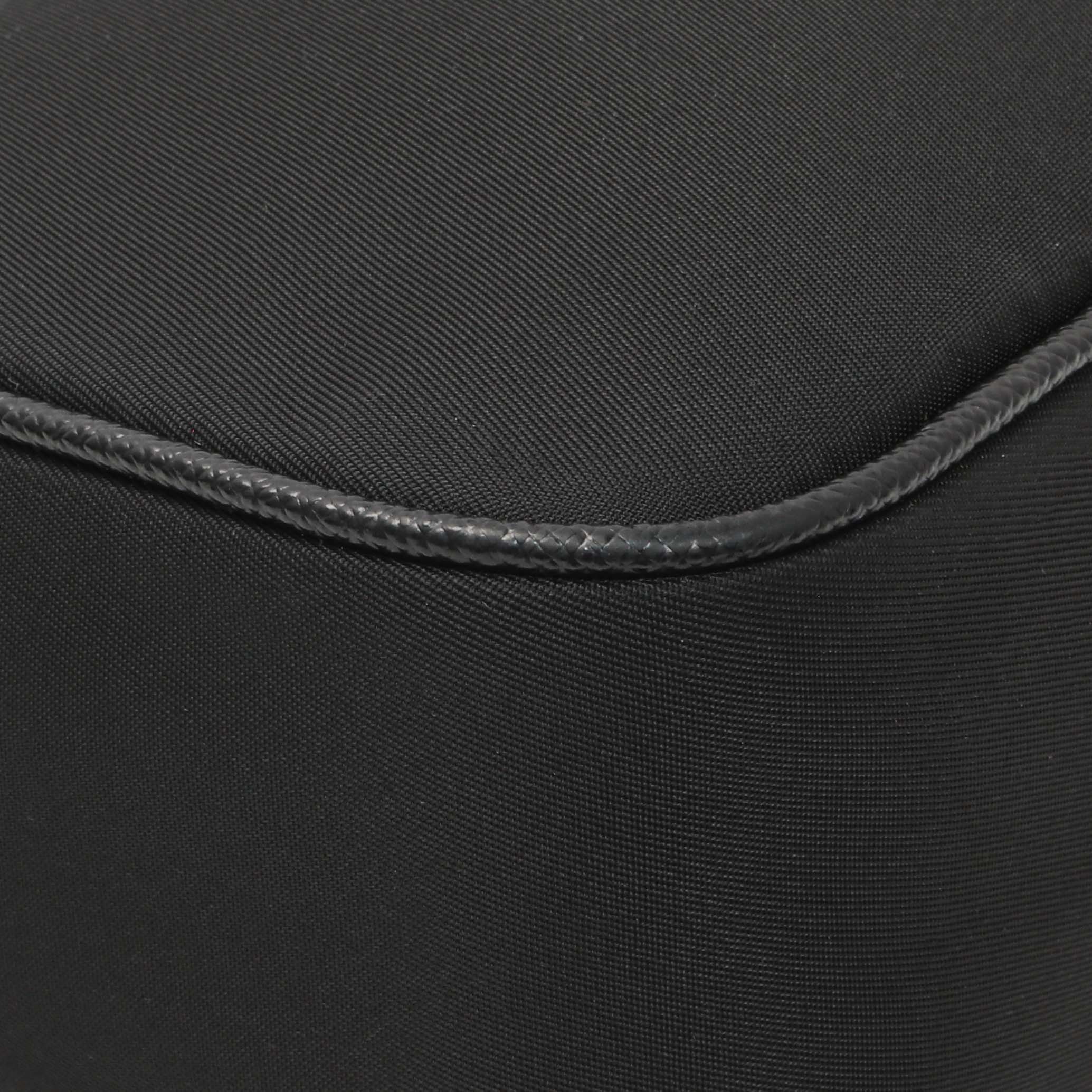 Prada Black Nylon Re-Edition 2005 Shoulder Bag - Image 7