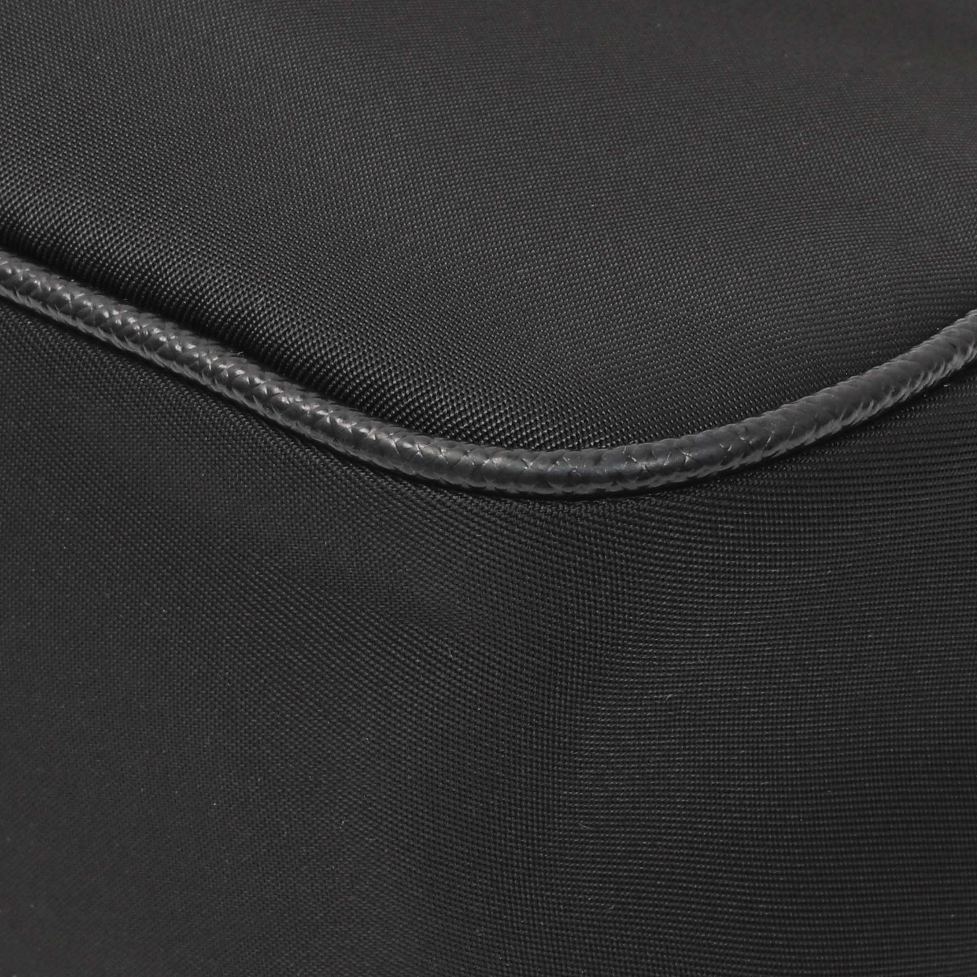 Prada Black Nylon Re-Edition 2005 Shoulder Bag - Image 8