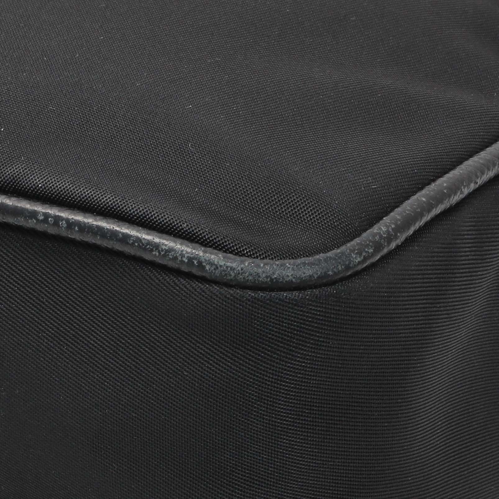Prada Black Re-Nylon Messenger Bag - Image 7