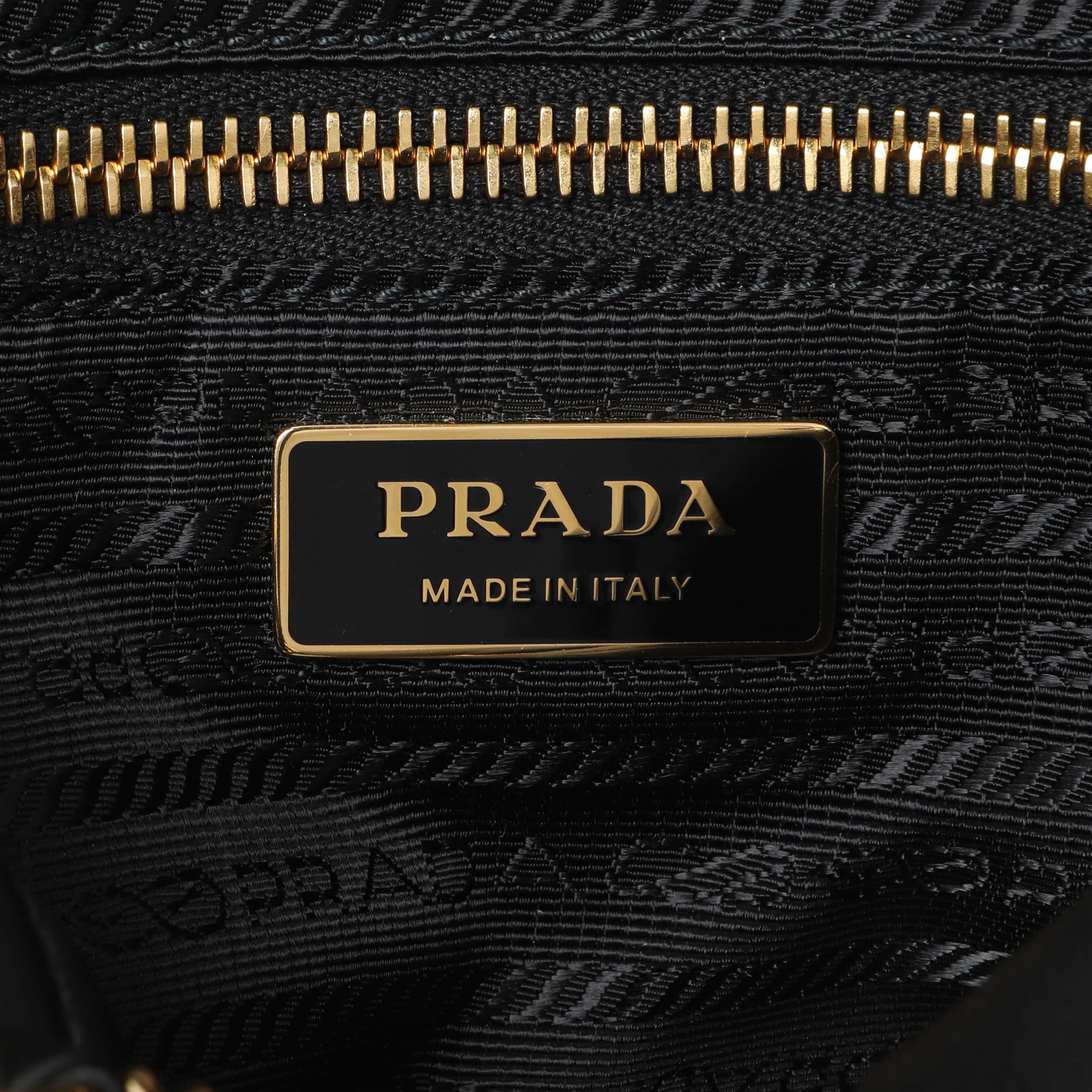 Prada Black Re-Nylon Saffiano Stitched Re-Edition 1995 Shoulder Bag - Image 5