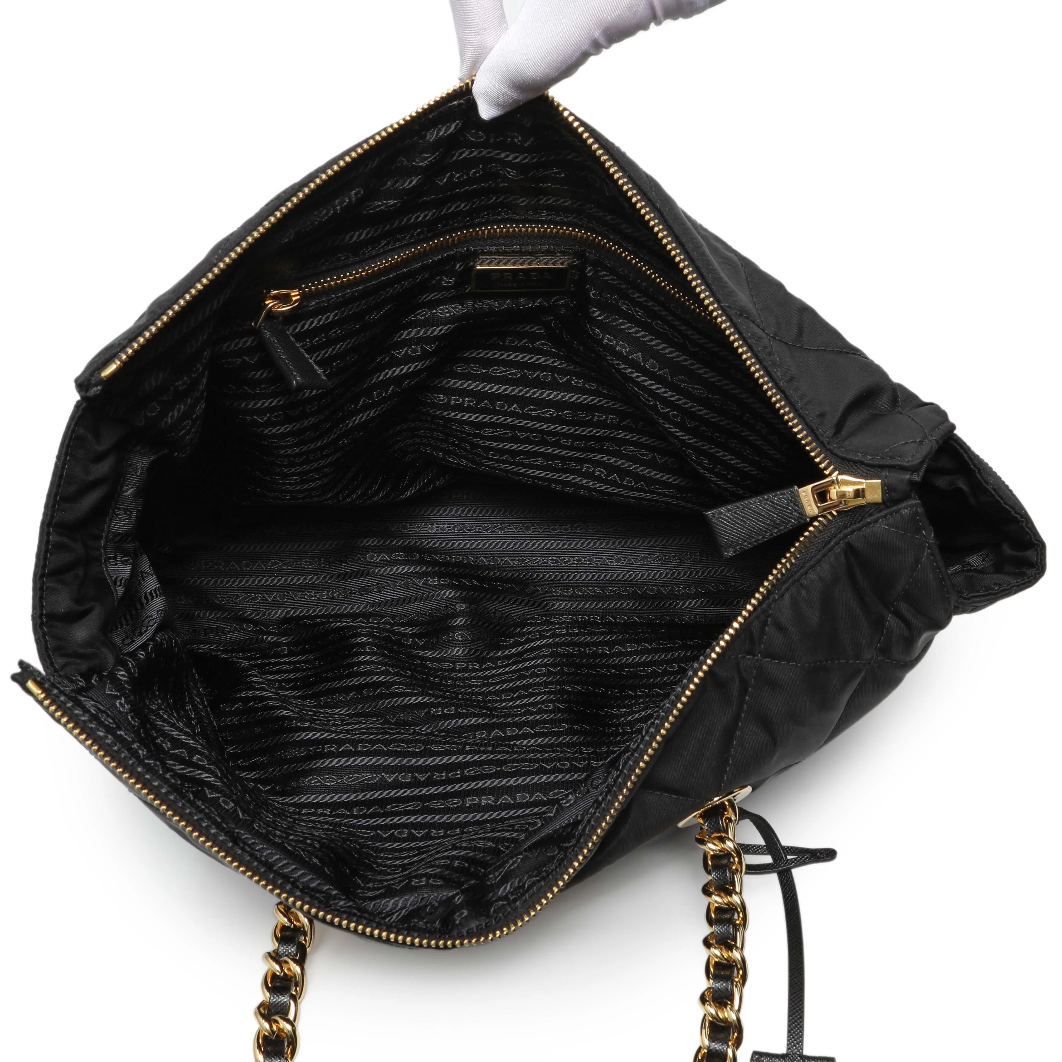 Prada Black Re-Nylon Triangle Stitched Re-Edition 1995 Chaine Large Shoulder Bag - Image 4