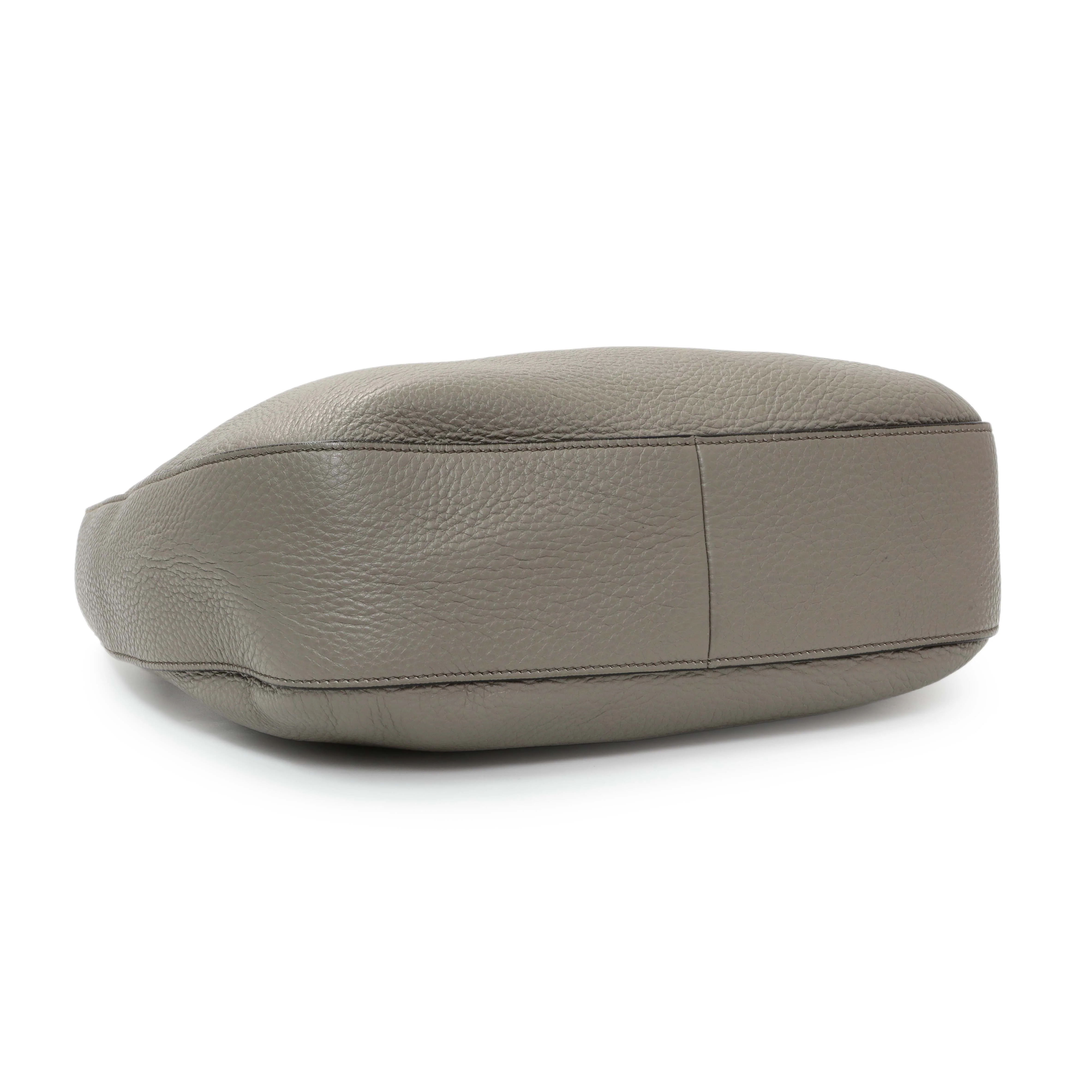 Prada Grey Vitello Phenix Zippered Messenger Hobo - Image 3