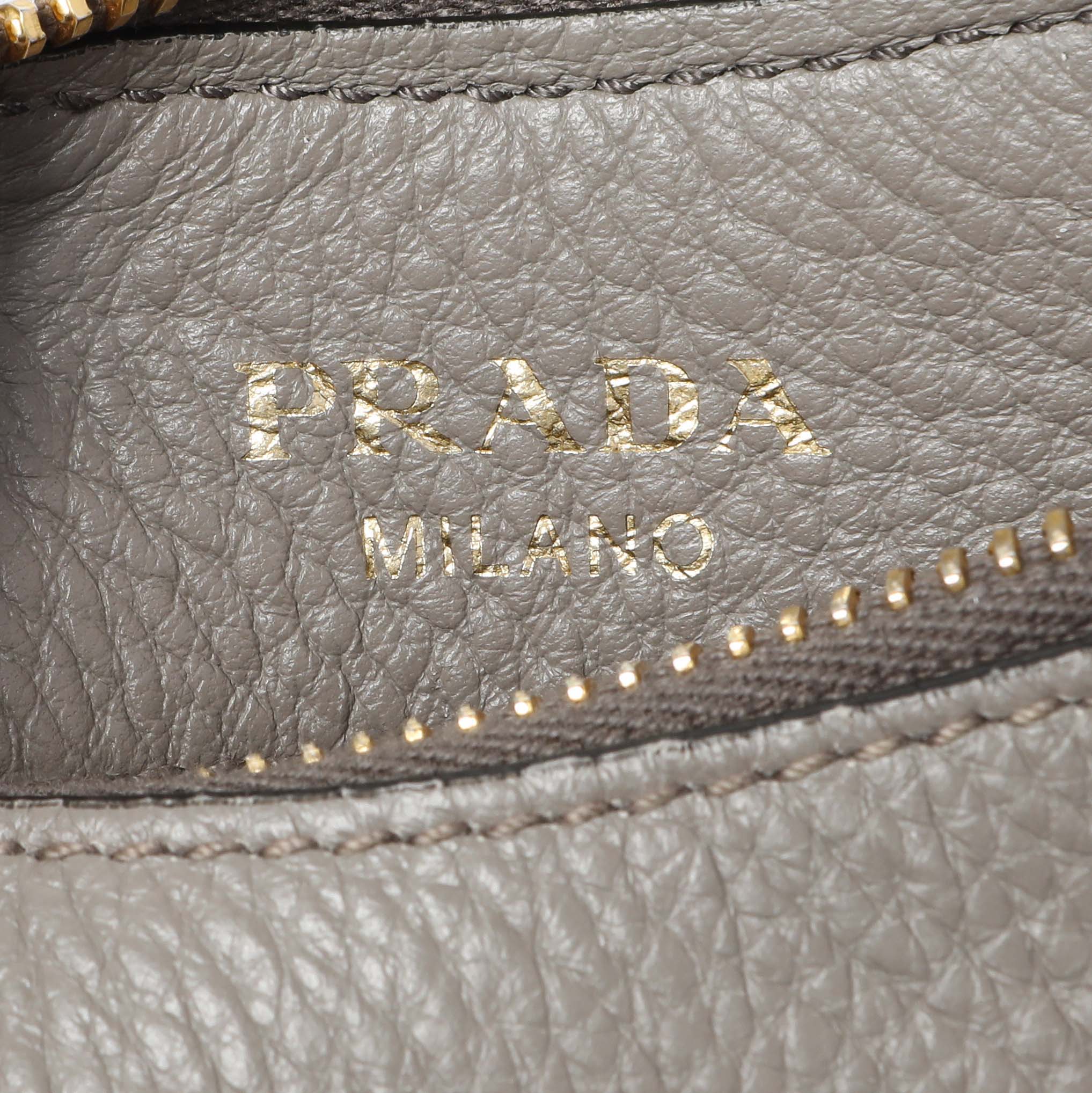 Prada Grey Vitello Phenix Zippered Messenger Hobo - Image 5