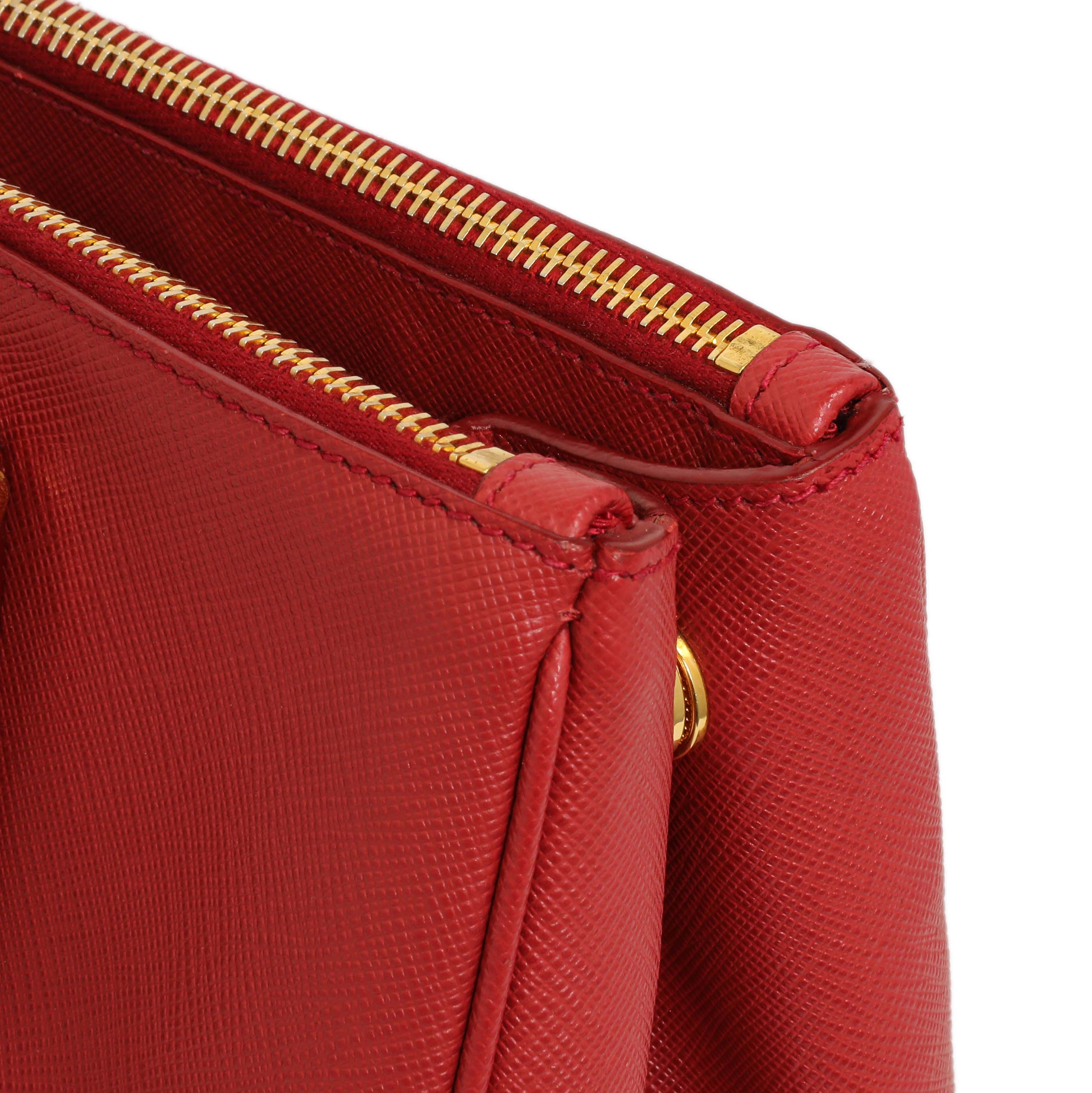 Prada Red Saffiano Small Galleria Double Zip Tote - Image 8