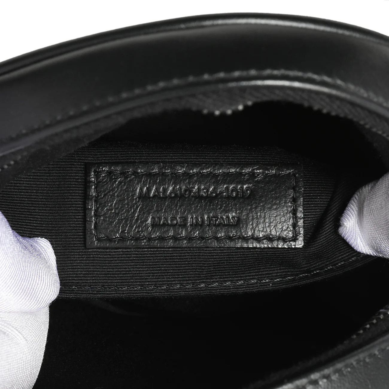 Saint Laurent Black Calfskin Matelasse Chevron Round Vinyle Camera Bag - Image 7