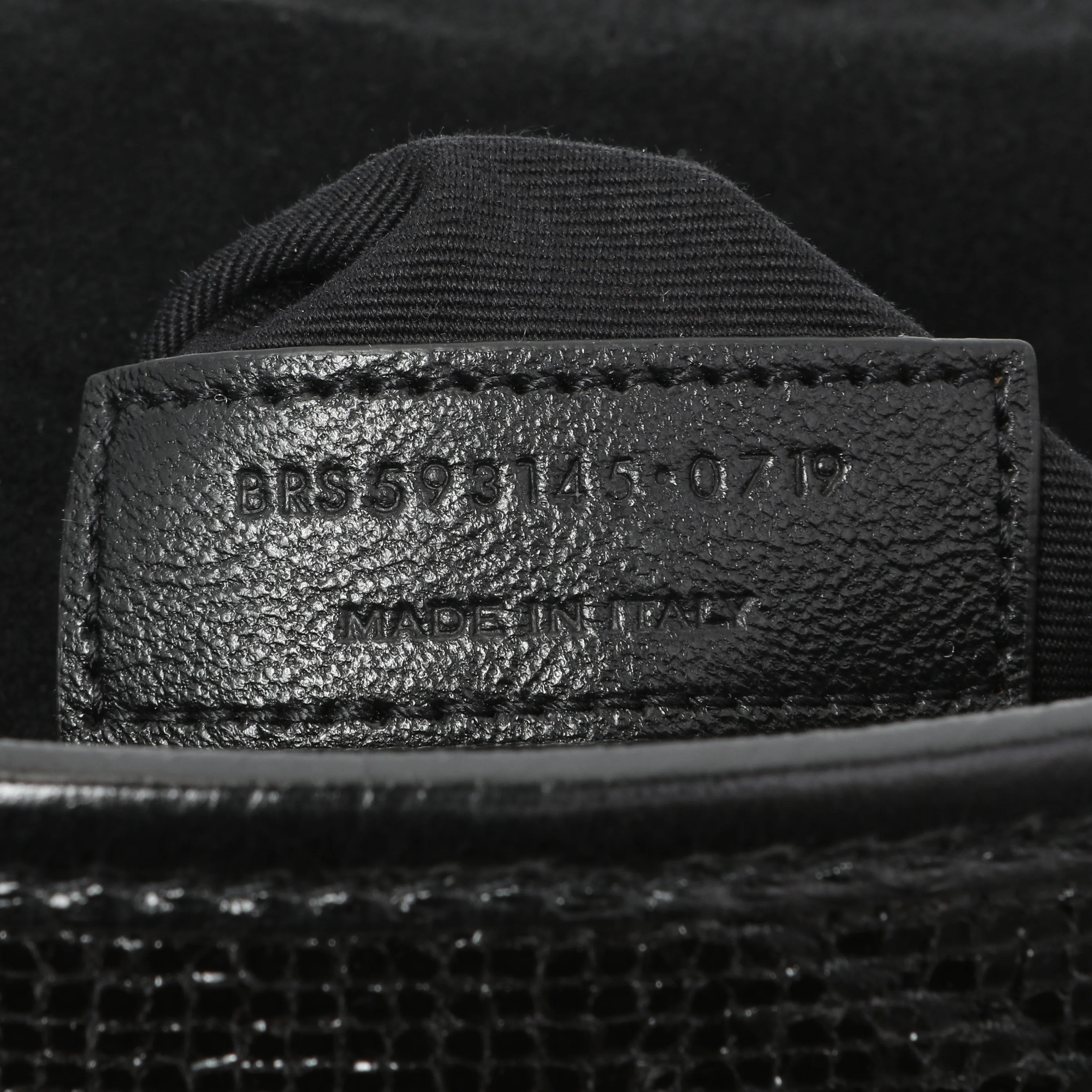 Saint Laurent Black Metallic Cracked Calfskin Monogram Niki Chain Wallet - Image 6