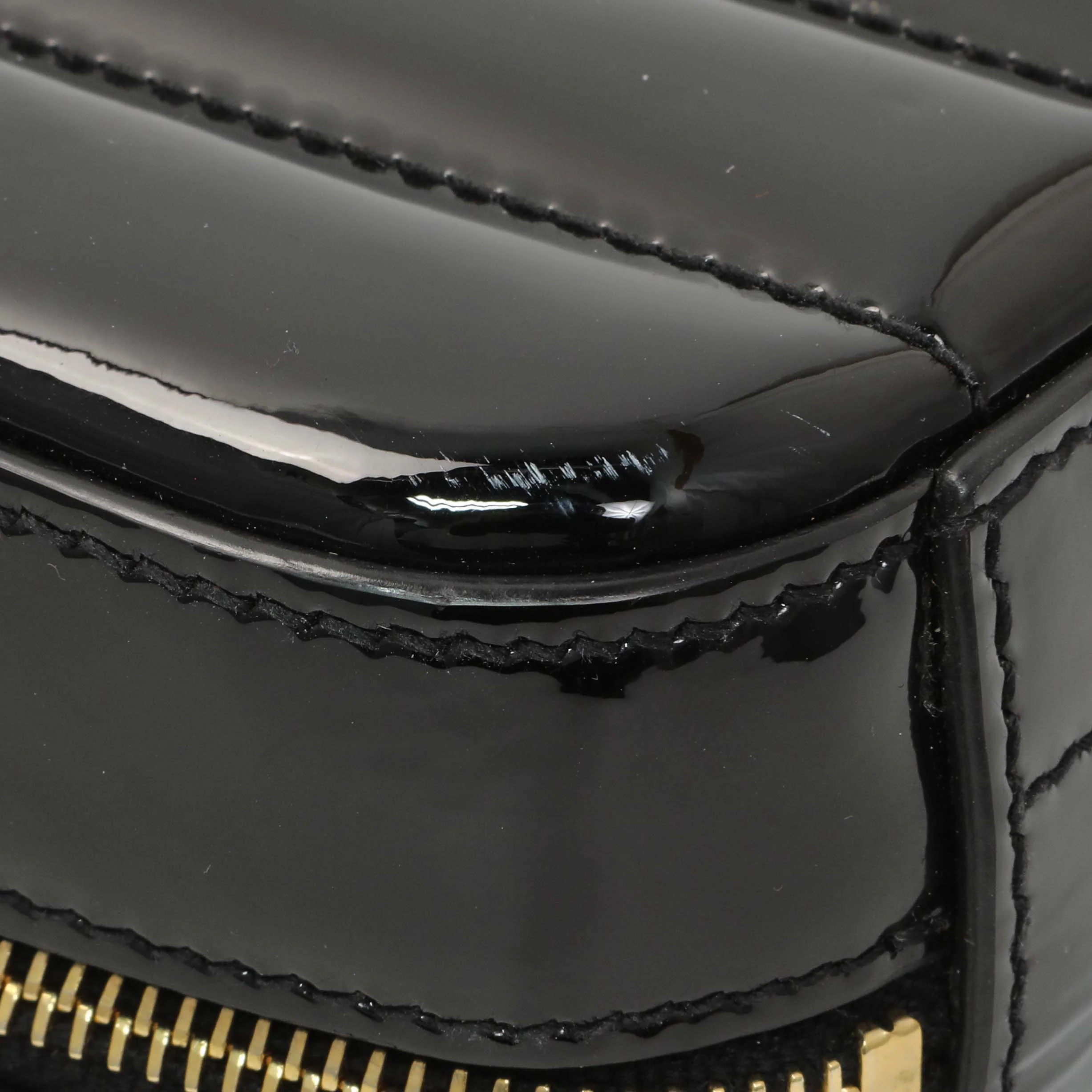 Saint Laurent Black Patent Matelasse Monogram Mini Vicky Camera Bag - Image 6