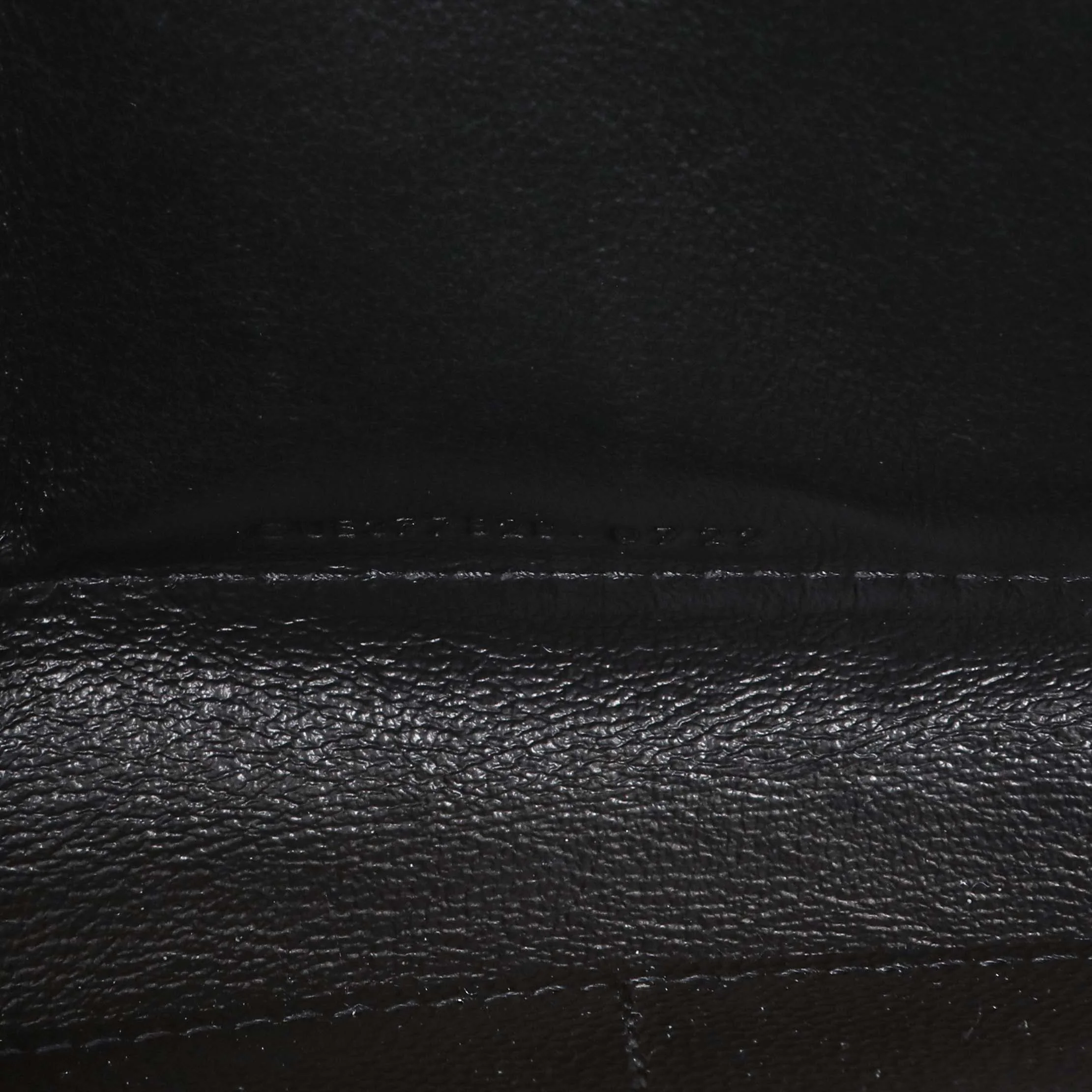 Saint Laurent Grain De Poudre Matelasse Chevron Monogram Chain Wallet - Image 12