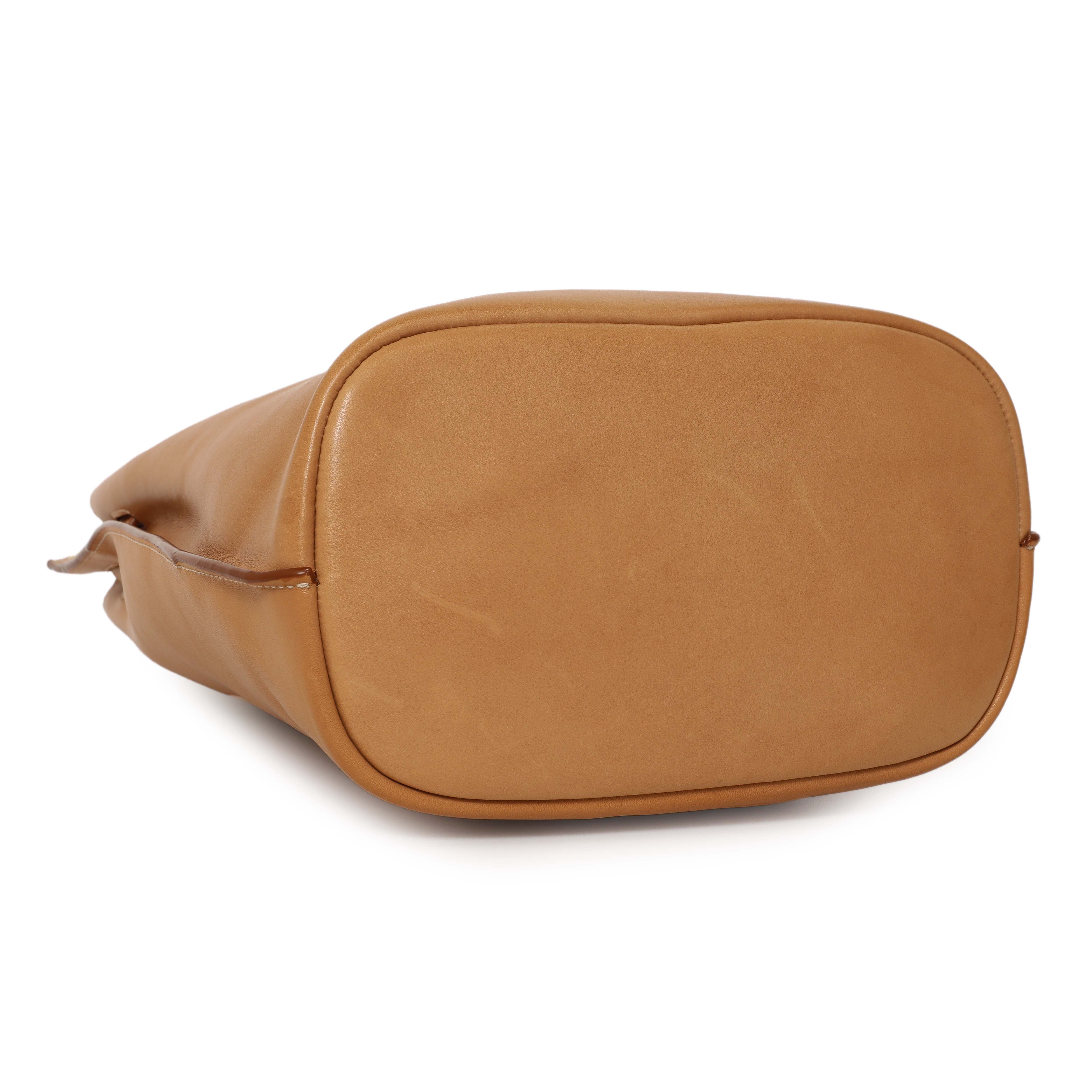Saint Laurent Seau Calfskin Bucket Bag - Image 3