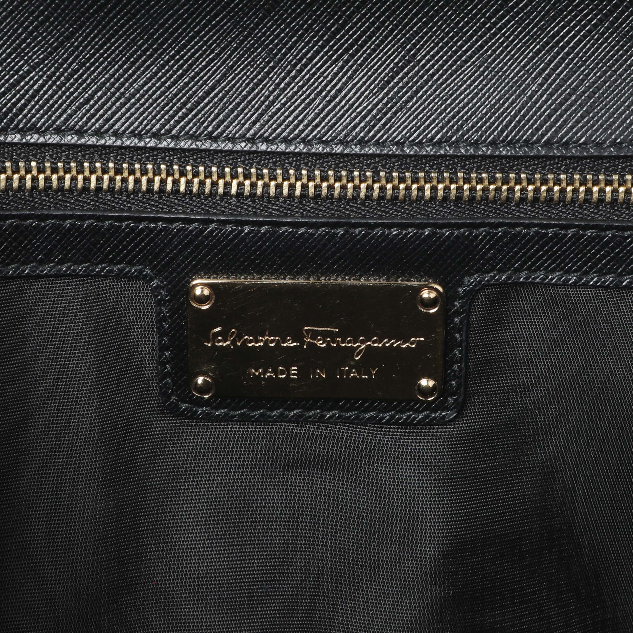 Salvatore Ferragamo Black Calfskin Vara Bow Chain Flap Crossbody - Image 5