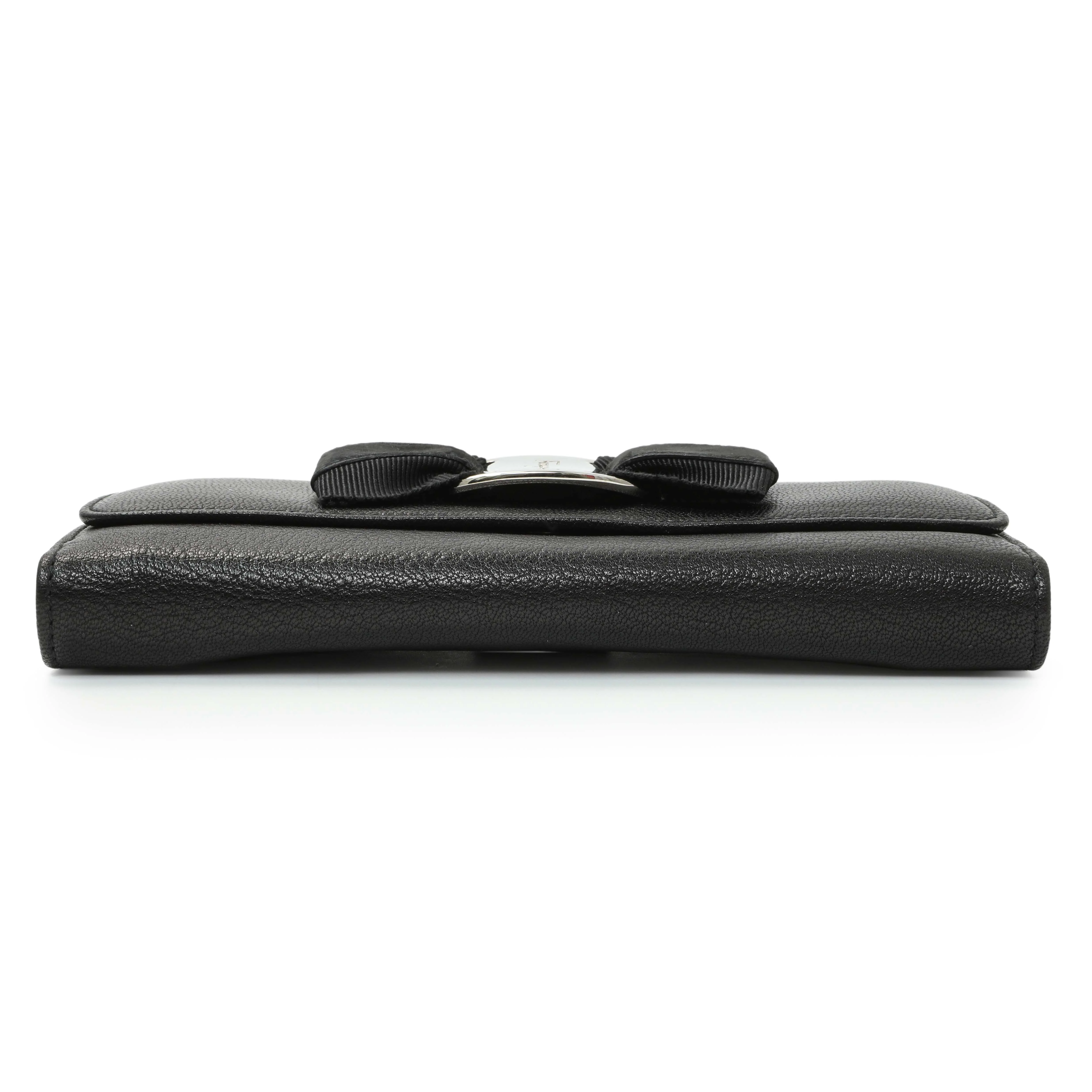 Salvatore Ferragamo Black Calfskin Vara Bow Wallet - Image 3