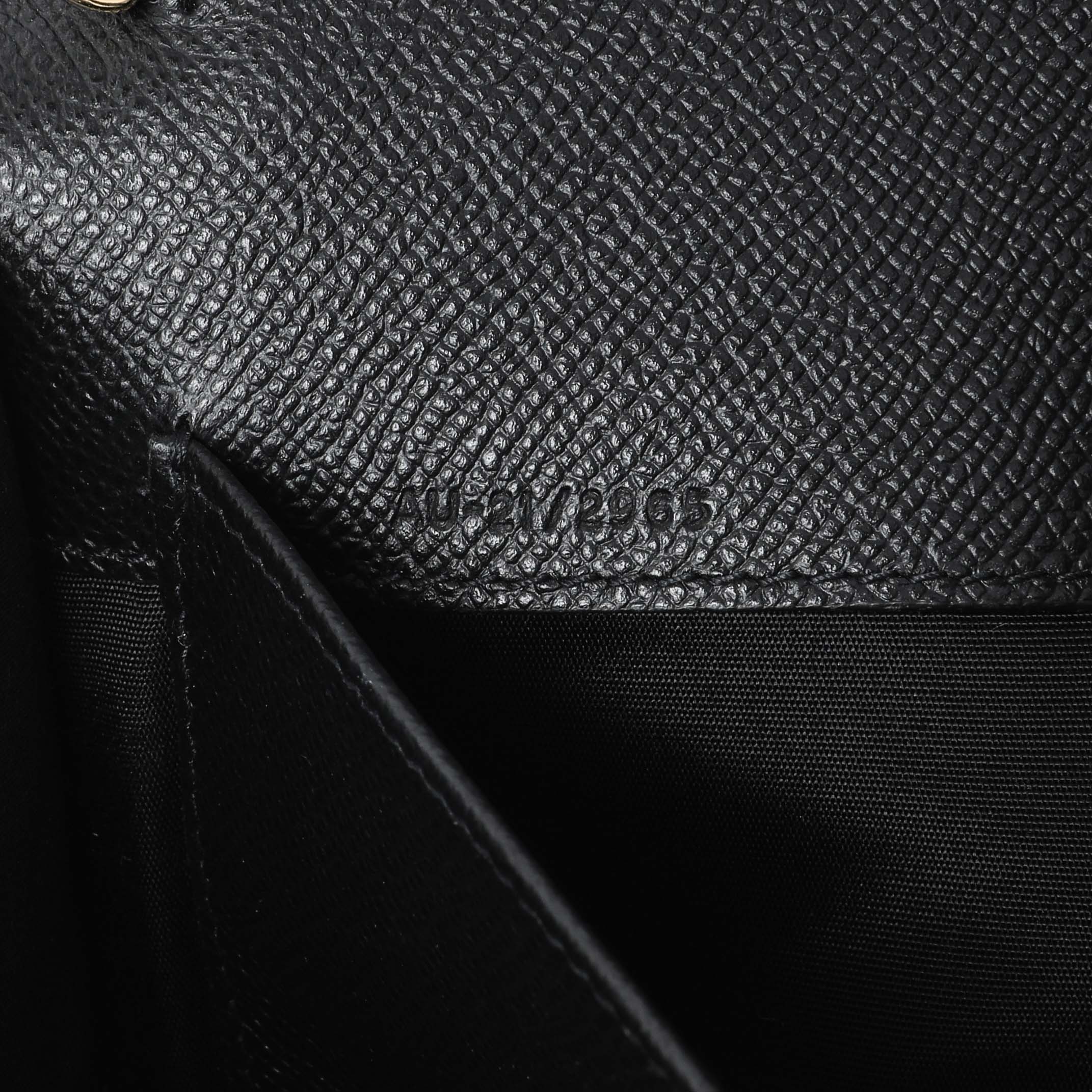 Salvatore Ferragamo Black Grained Calfskin Gancio Clasp Chain Clutch - Image 6